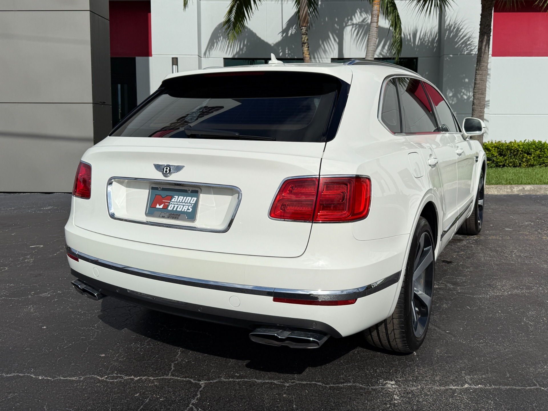 Used-2019-Bentley-Bentayga-V8