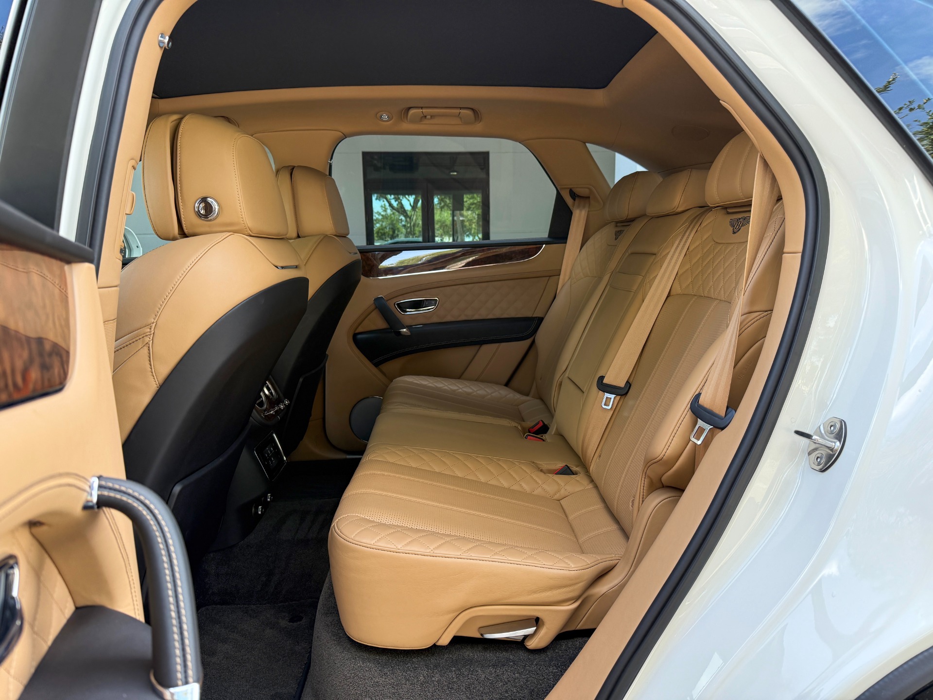 Used-2019-Bentley-Bentayga-V8