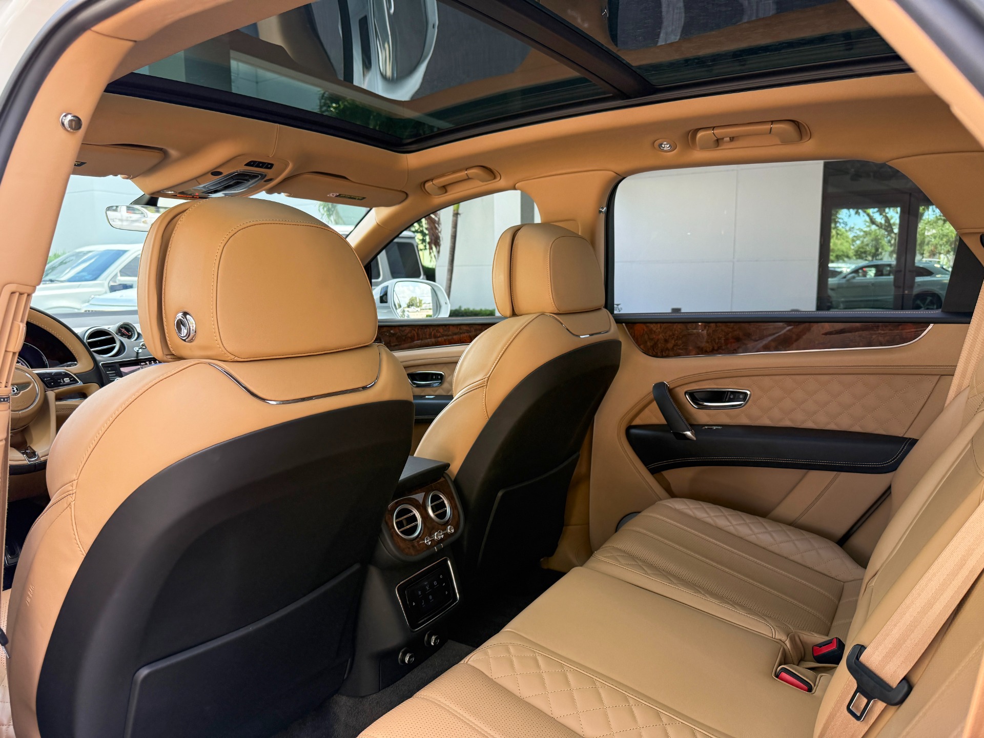 Used-2019-Bentley-Bentayga-V8