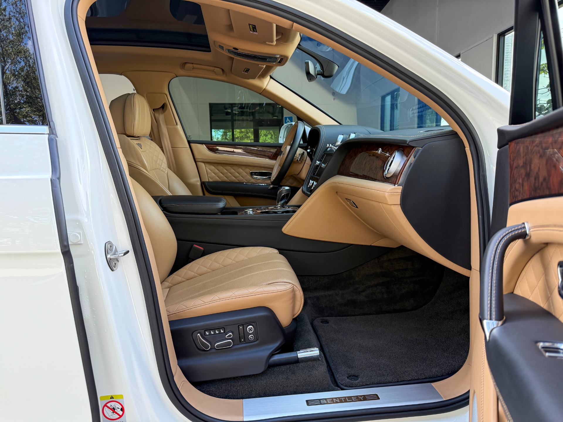 Used-2019-Bentley-Bentayga-V8