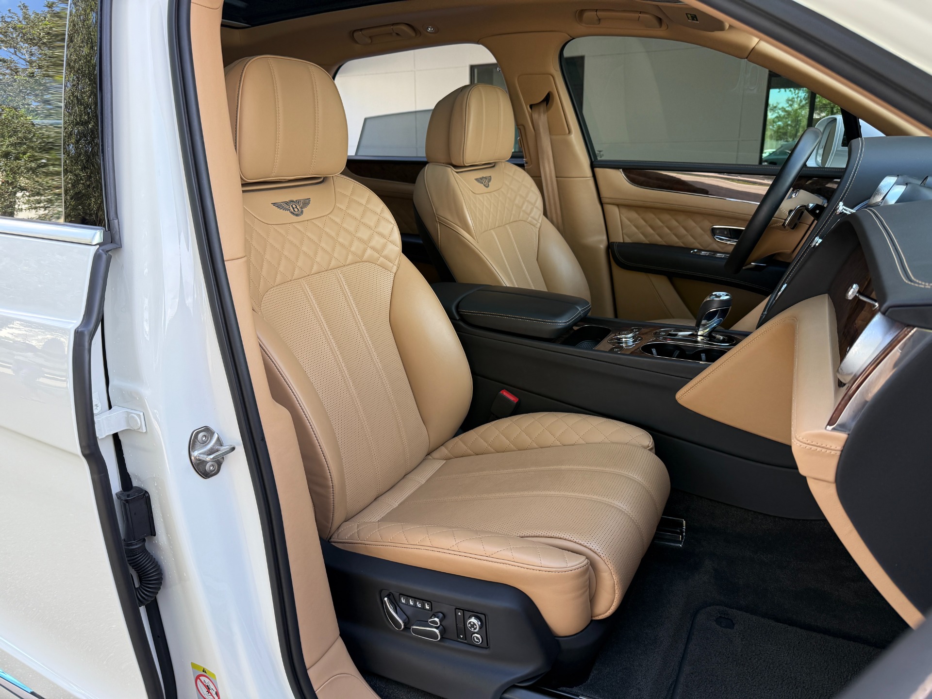 Used-2019-Bentley-Bentayga-V8