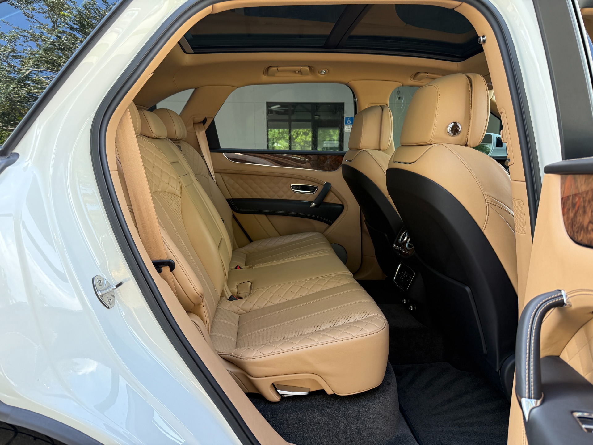 Used-2019-Bentley-Bentayga-V8