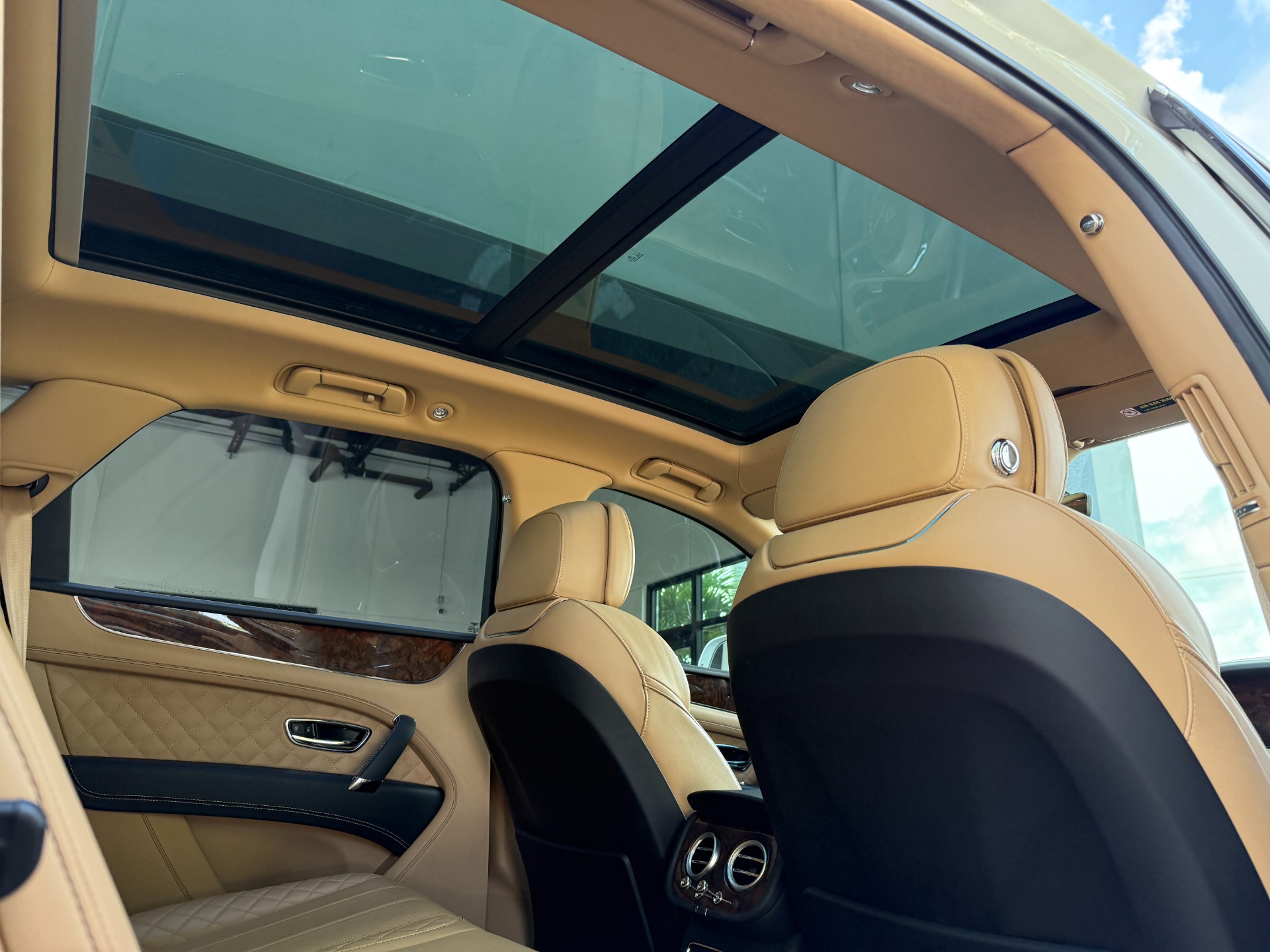 Used-2019-Bentley-Bentayga-V8