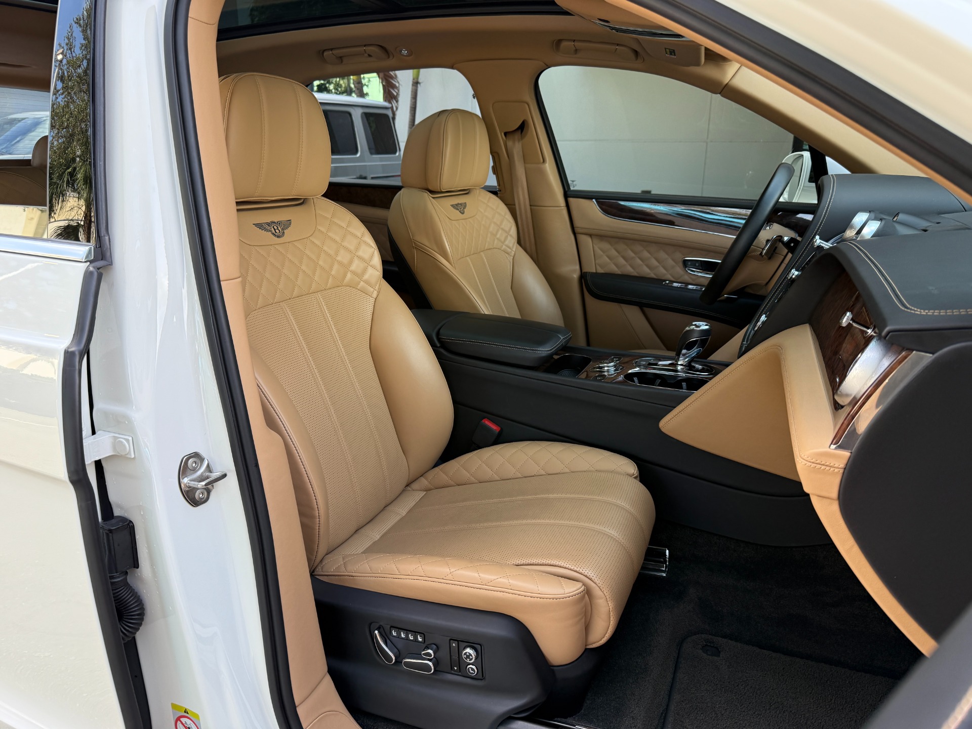 Used-2019-Bentley-Bentayga-V8