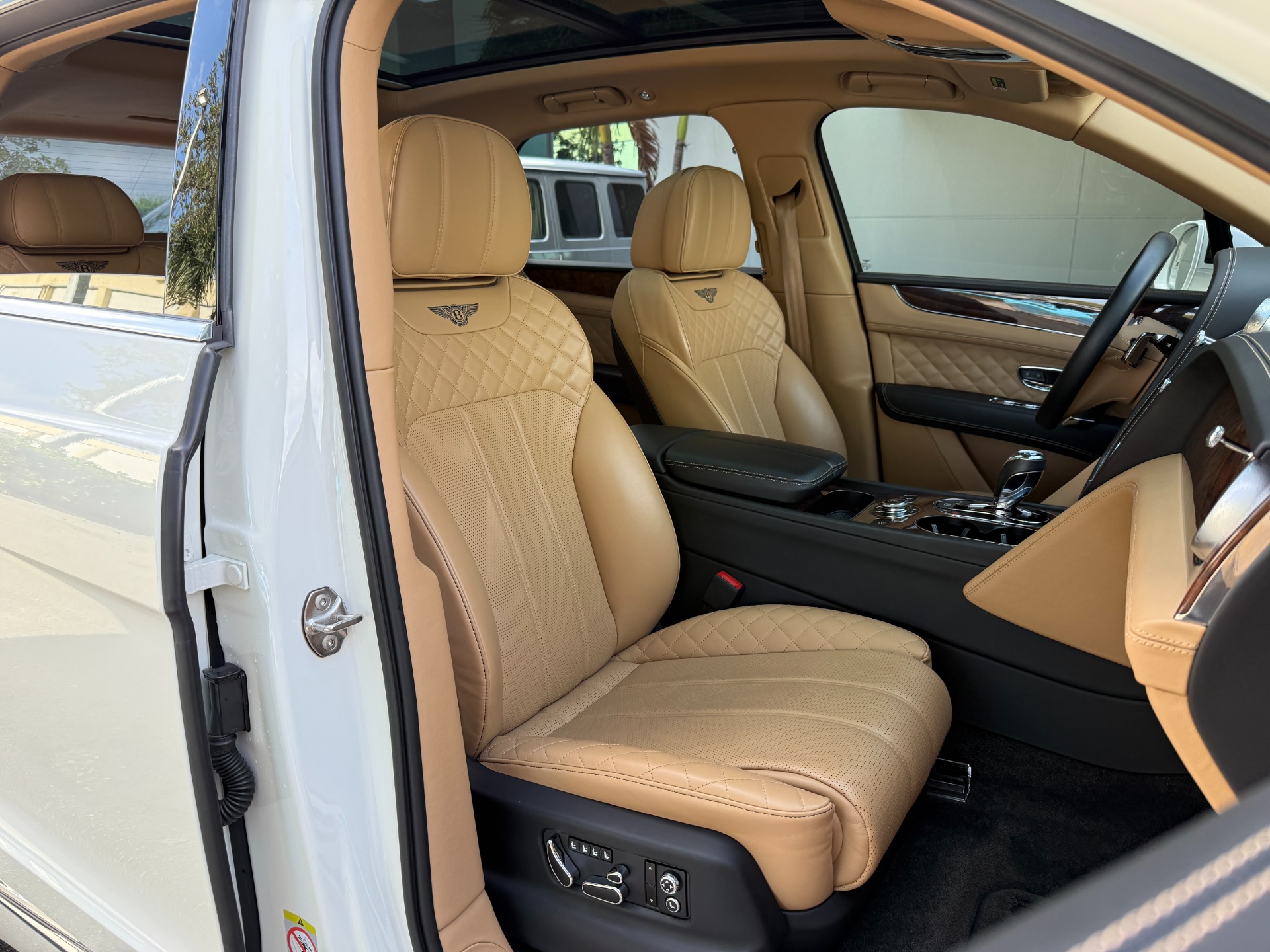 Used-2019-Bentley-Bentayga-V8