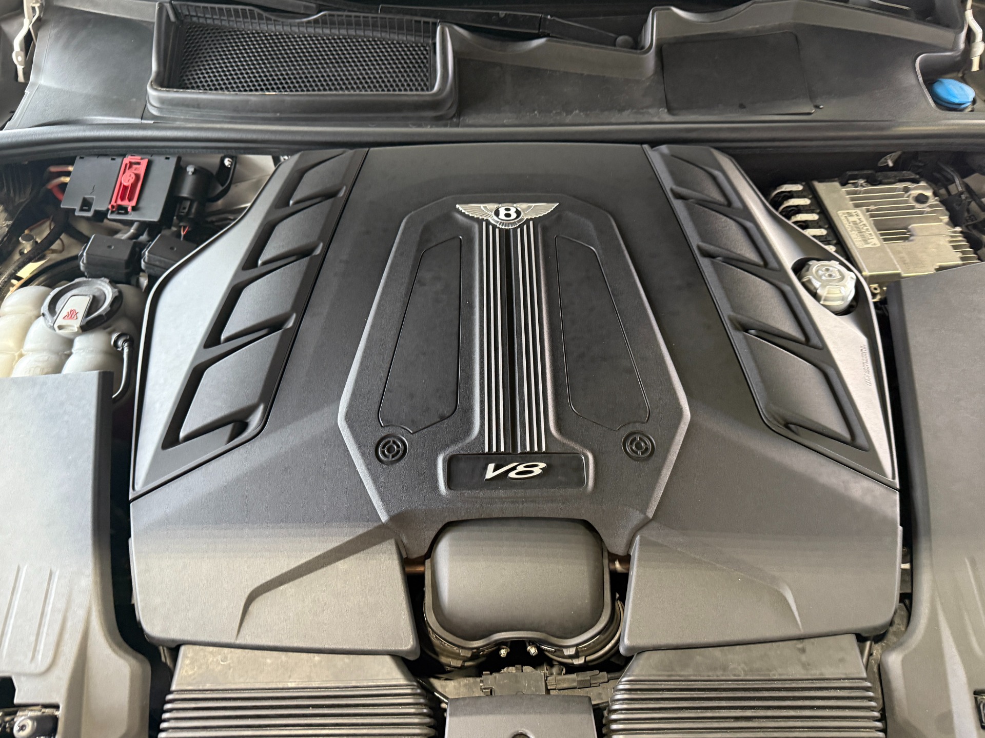 Used-2019-Bentley-Bentayga-V8