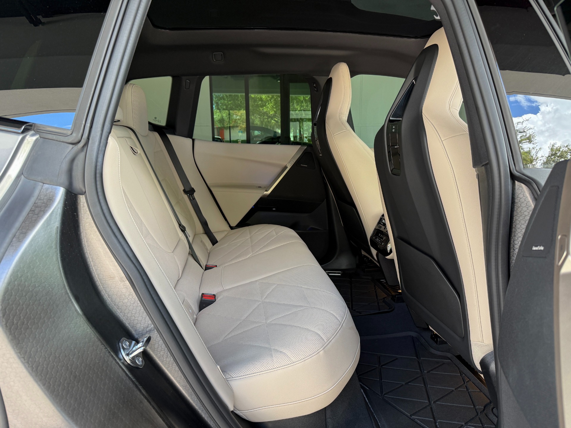 Used-2025-BMW-iX-xDrive50