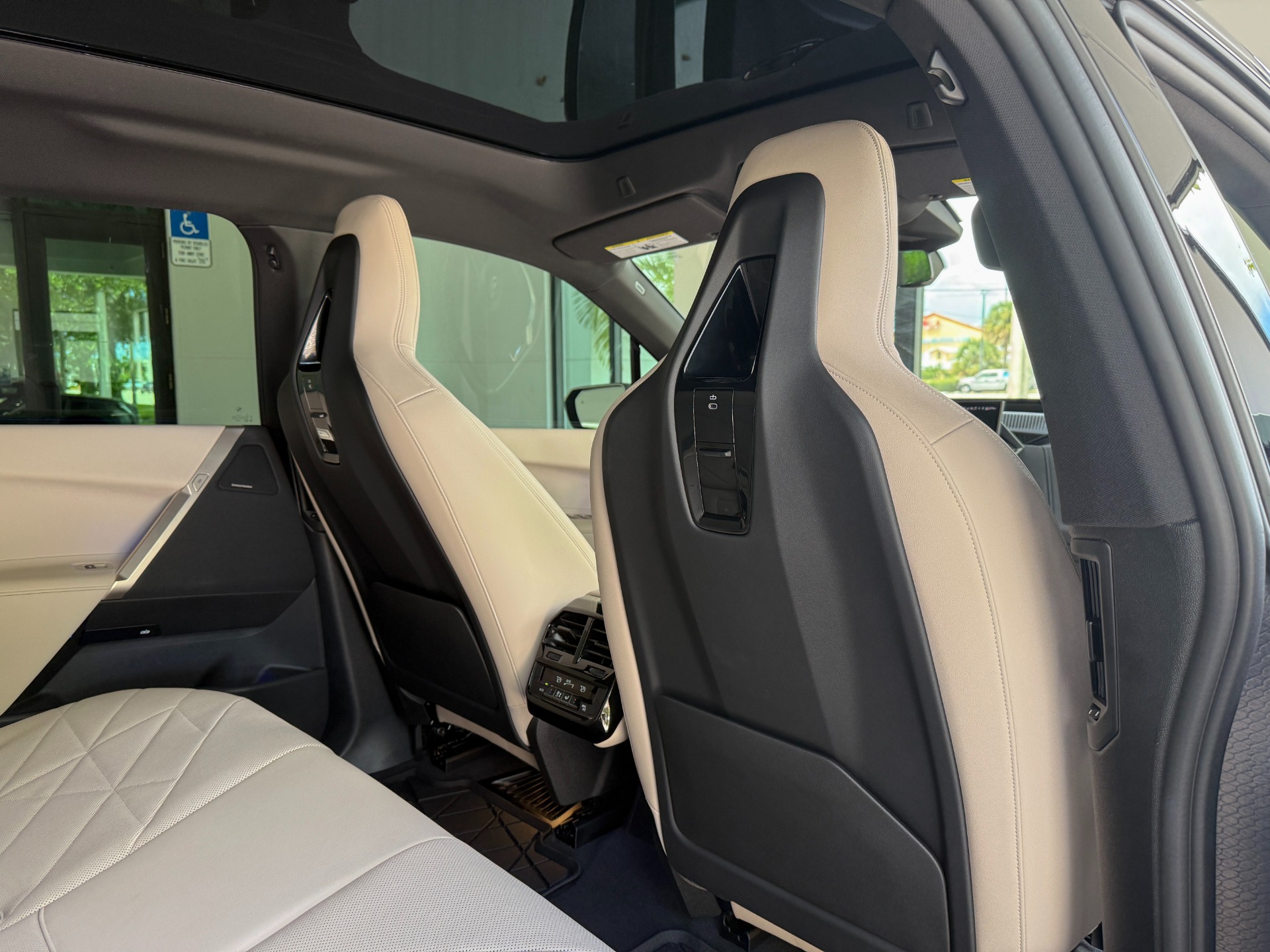 Used-2025-BMW-iX-xDrive50