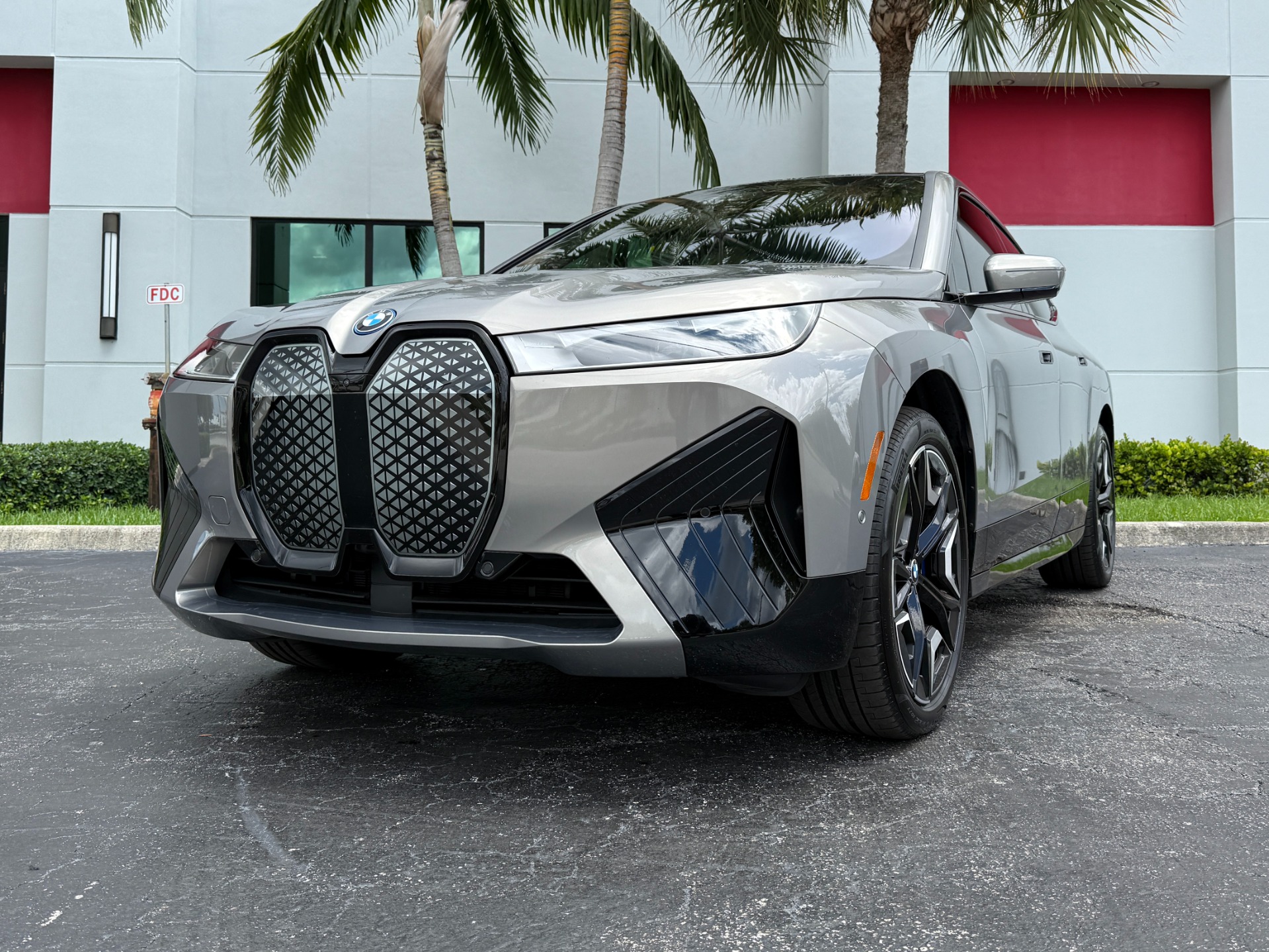 Used-2025-BMW-iX-xDrive50