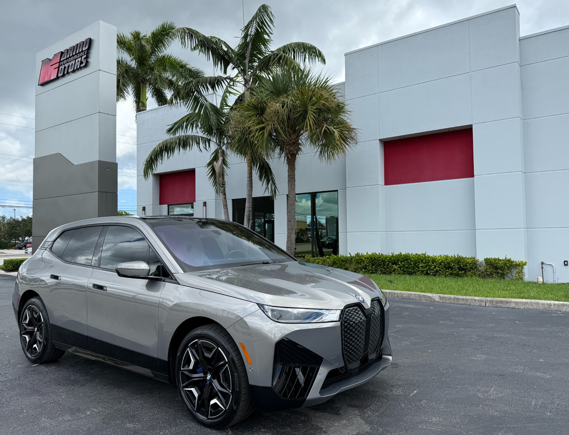 Used-2025-BMW-iX-xDrive50