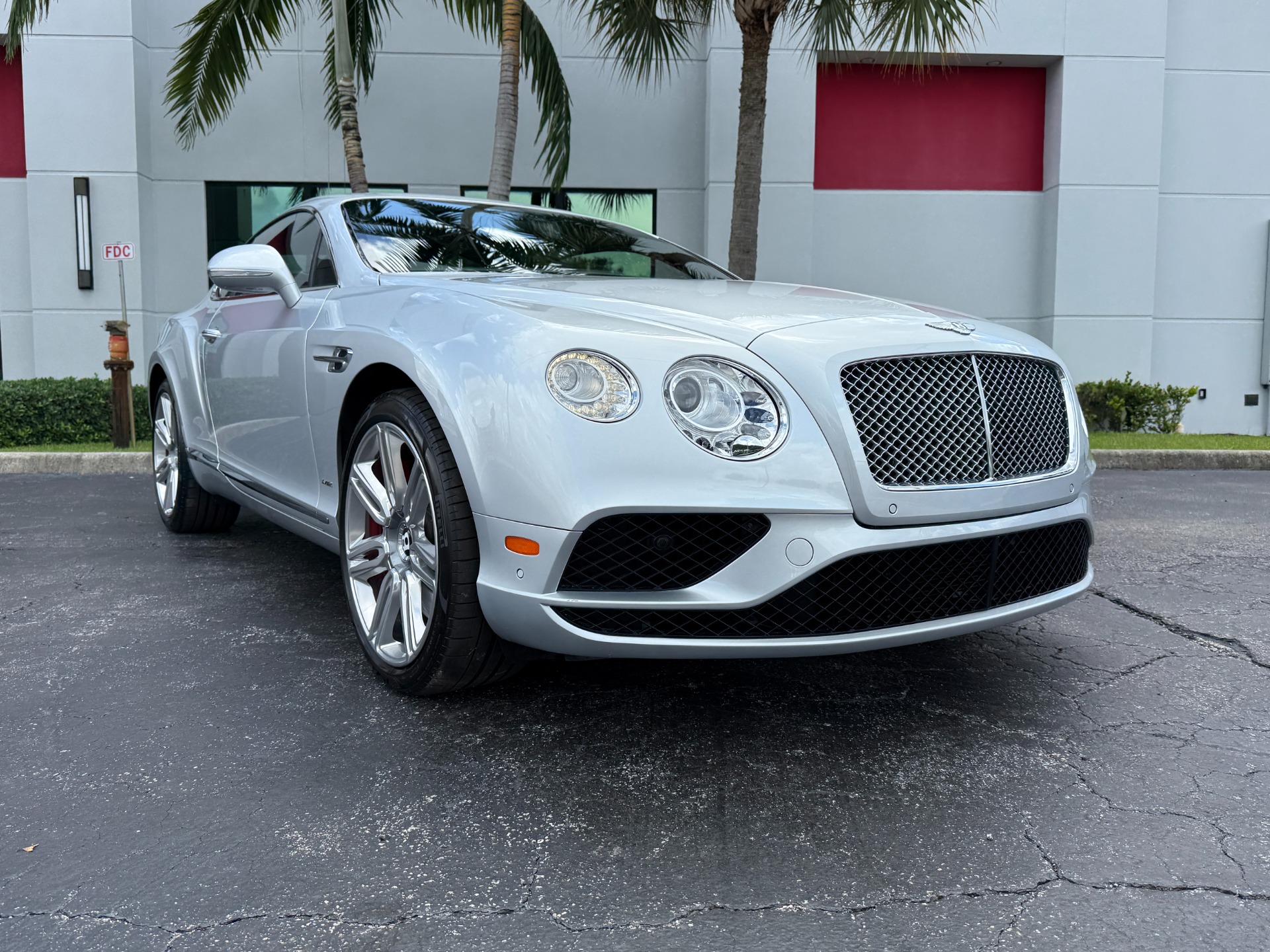 2017 Bentley Continental GT photo 3