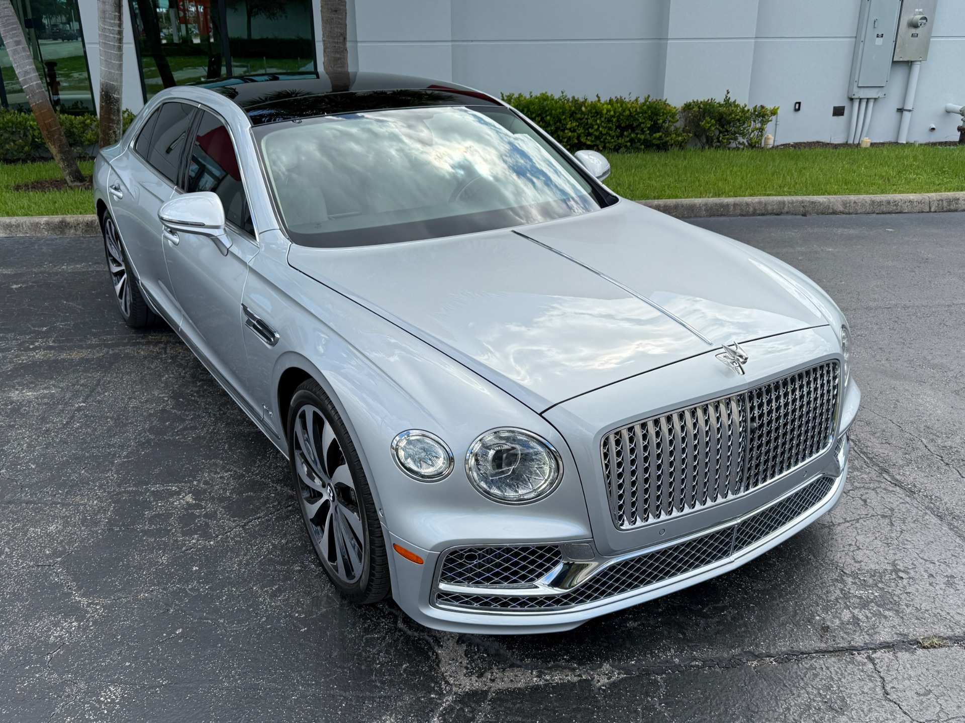 2022 Bentley Flying Spur W12 photo 12
