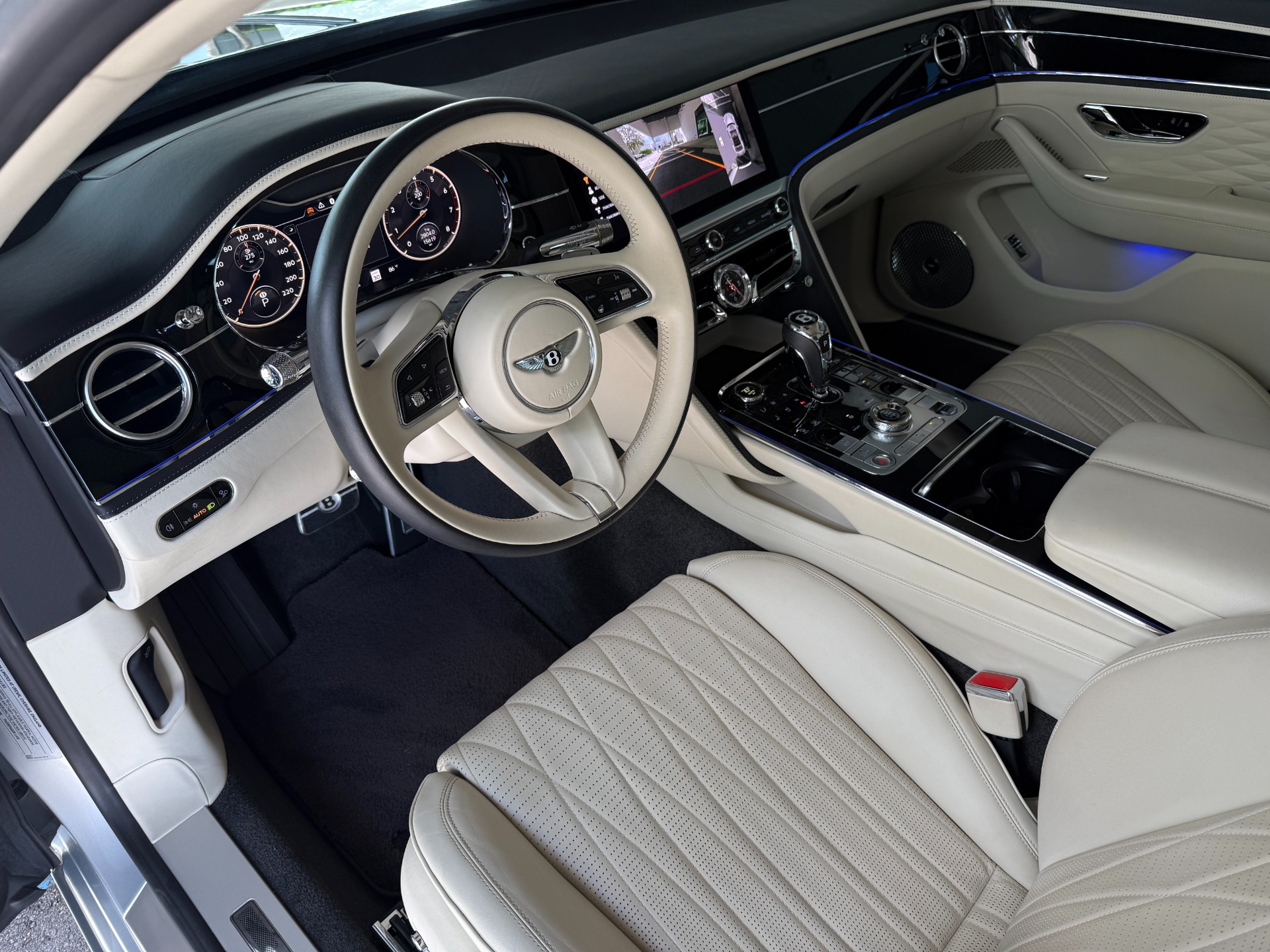 2022 Bentley Flying Spur W12 photo 2