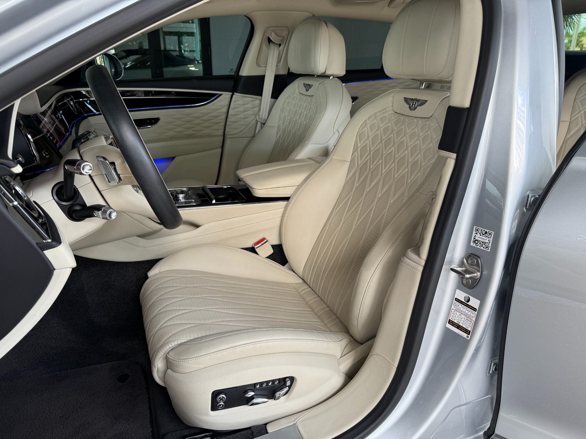 2022 Bentley Flying Spur W12 photo 25