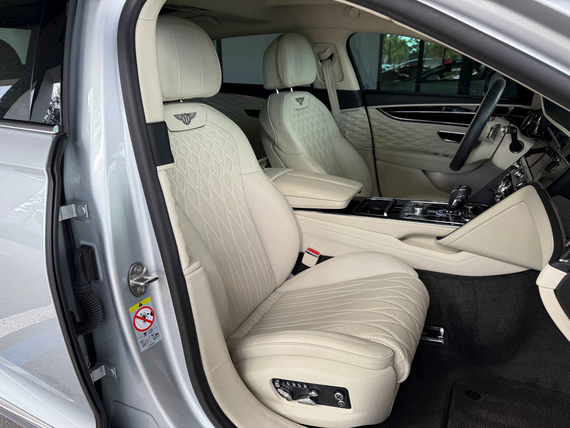 2022 Bentley Flying Spur W12 photo 27