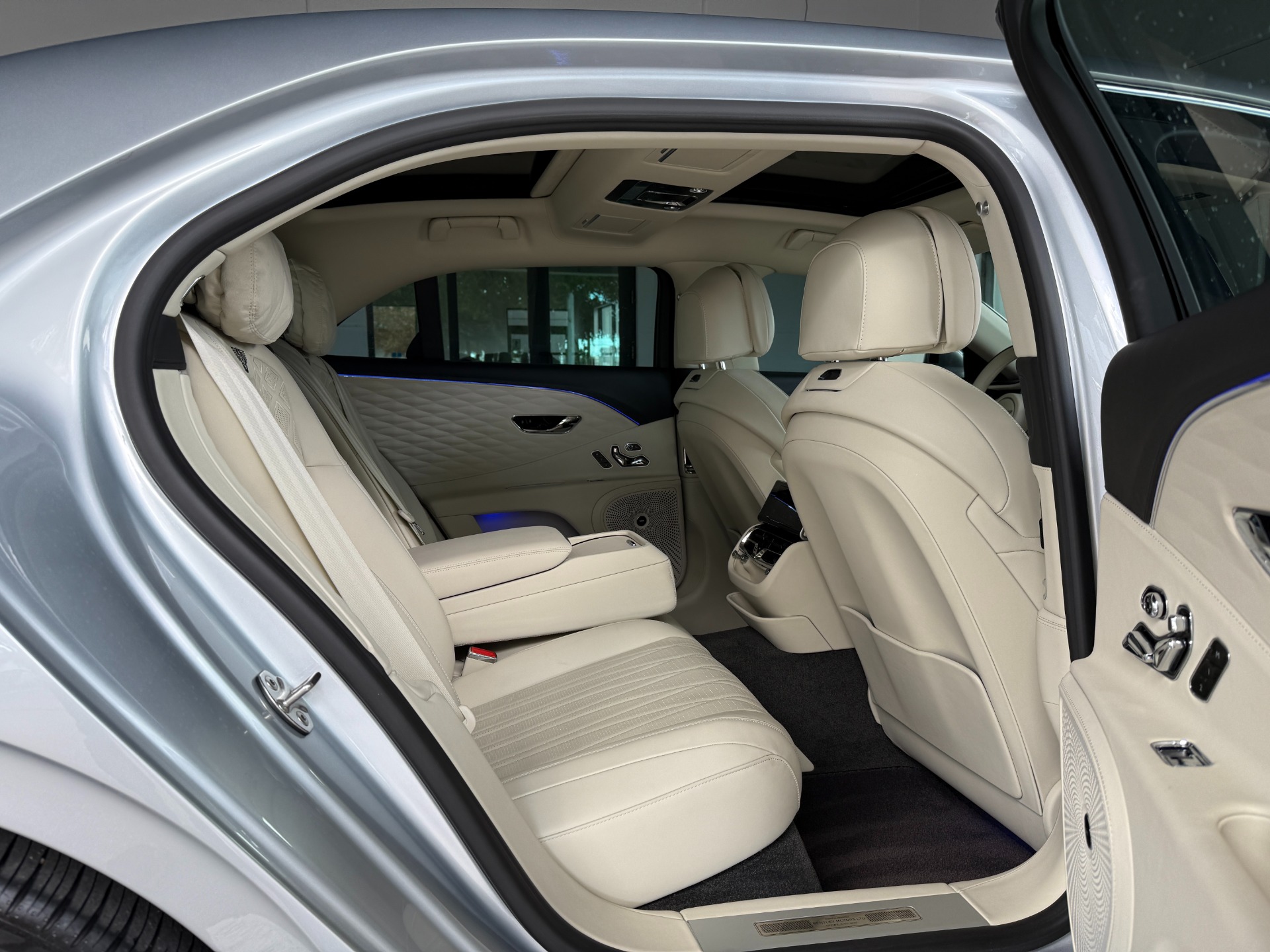 2022 Bentley Flying Spur W12 photo 29