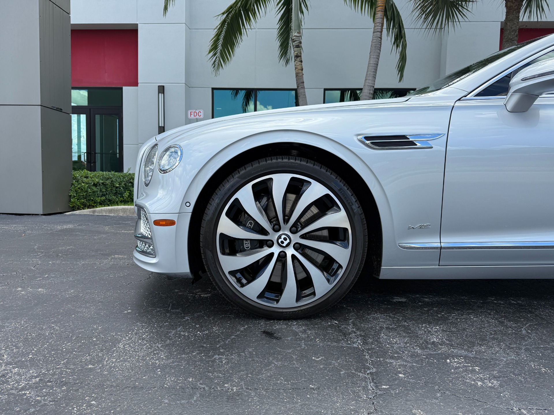 2022 Bentley Flying Spur W12 photo 7