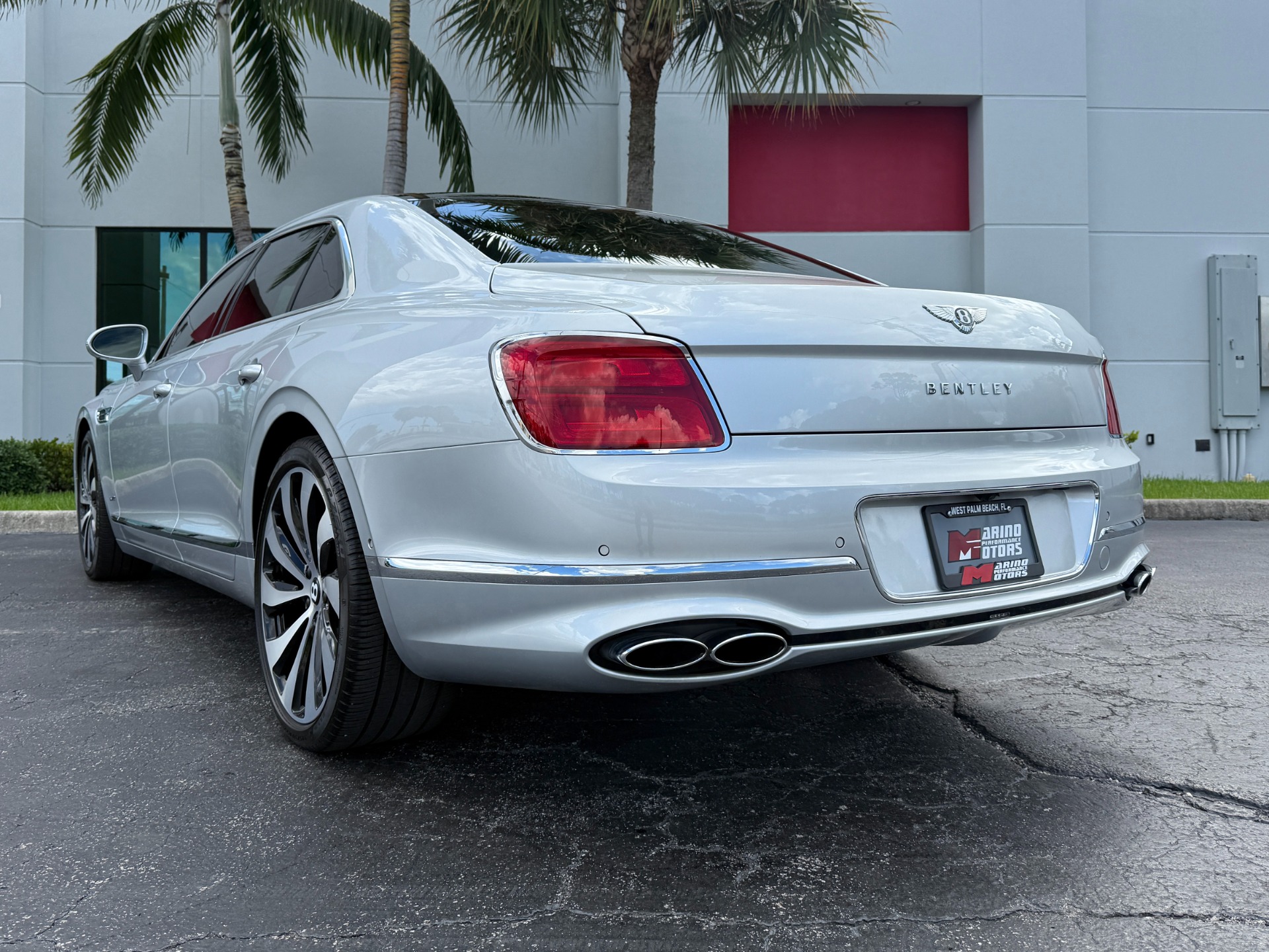 2022 Bentley Flying Spur W12 photo 9
