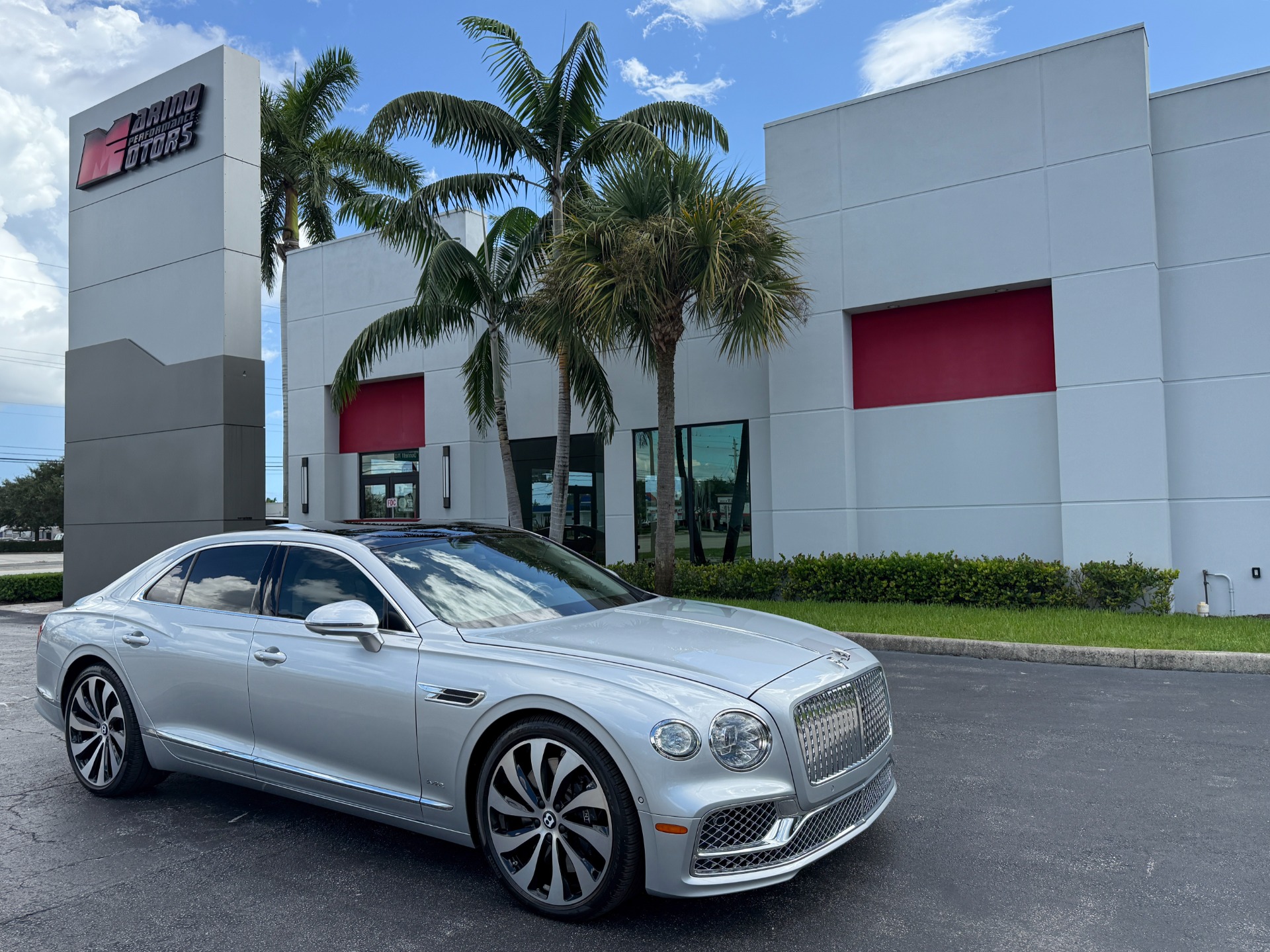 Used-2022-Bentley-Flying-Spur-W12