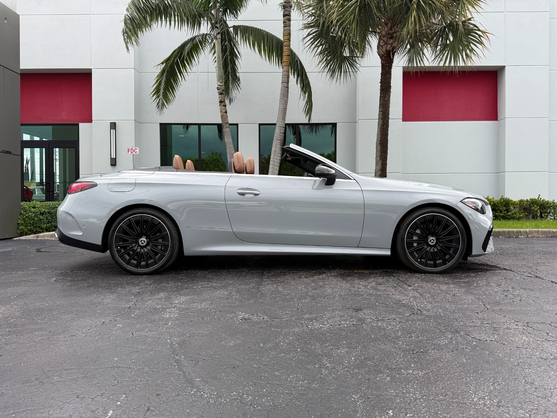 Used-2024-Mercedes-Benz-CLE-CLE-450-4MATIC