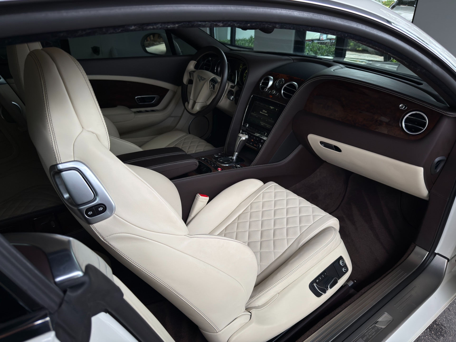 2016 Bentley Continental GT photo 19