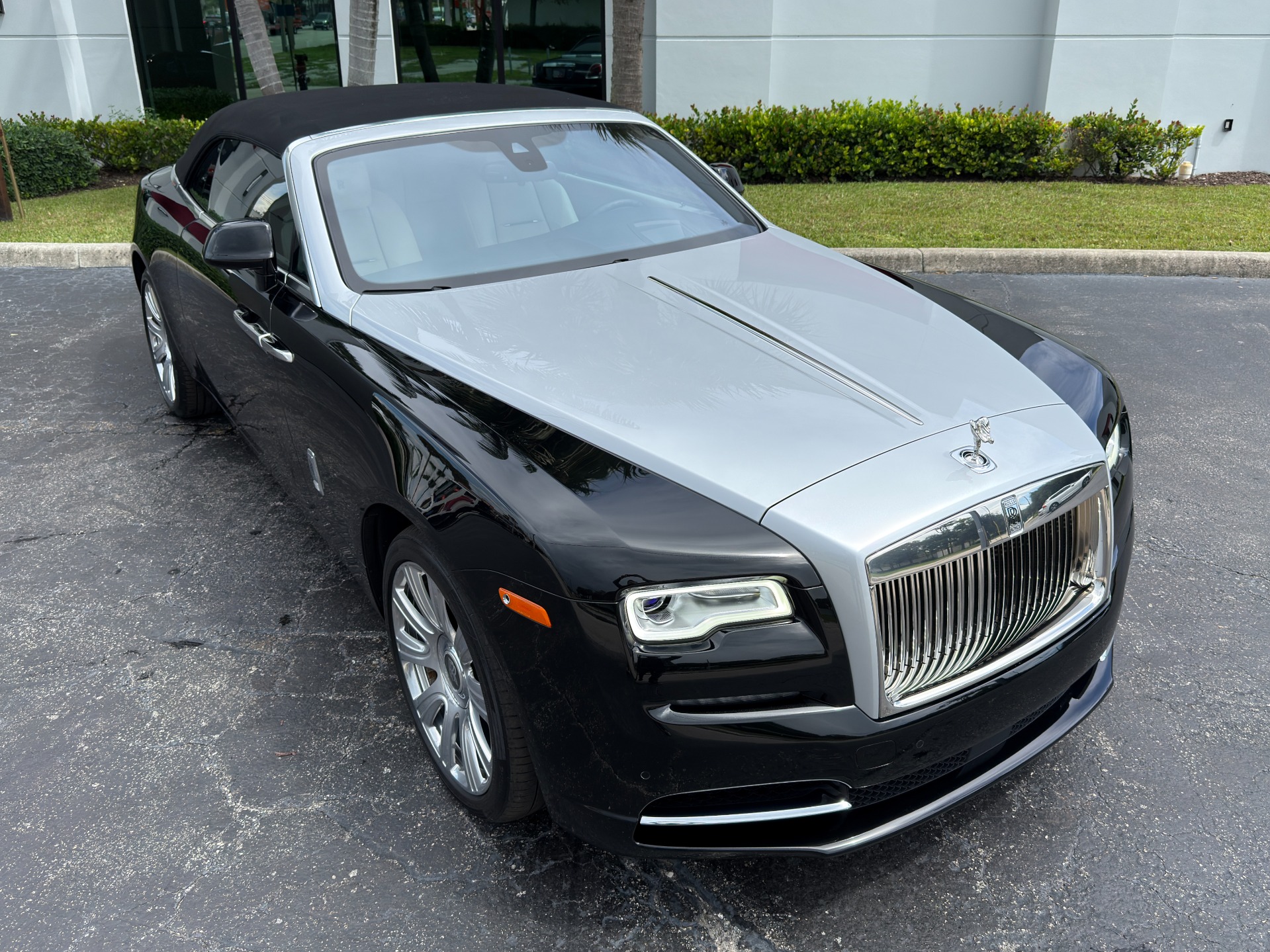 2016 Rolls Royce Dawn RR6 photo 12