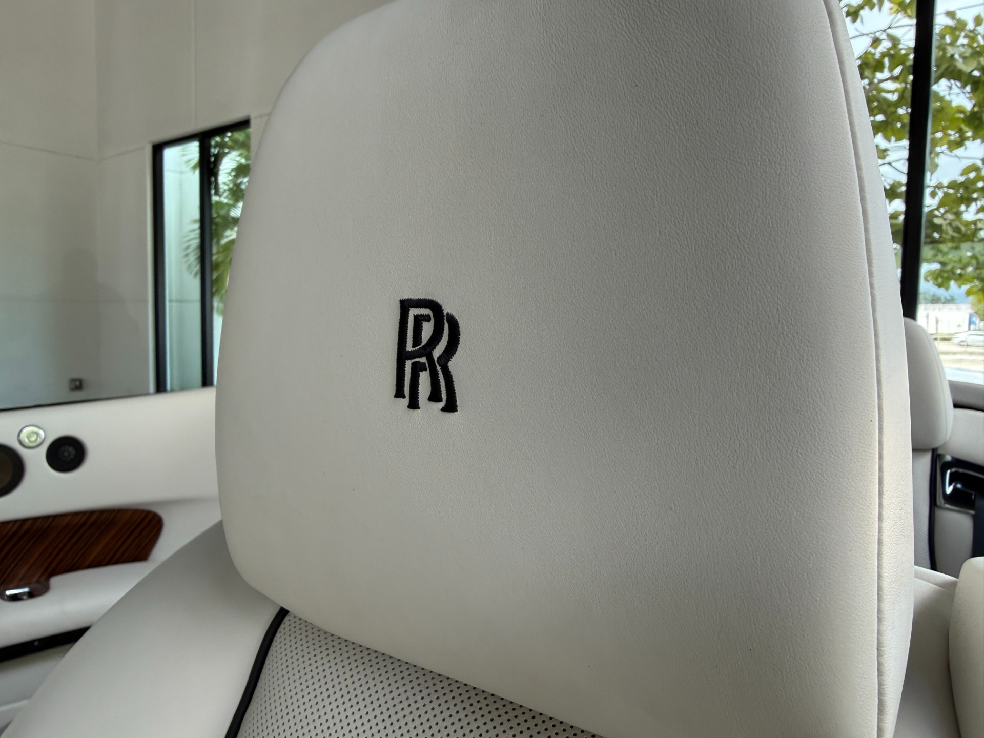 2016 Rolls Royce Dawn RR6 photo 29