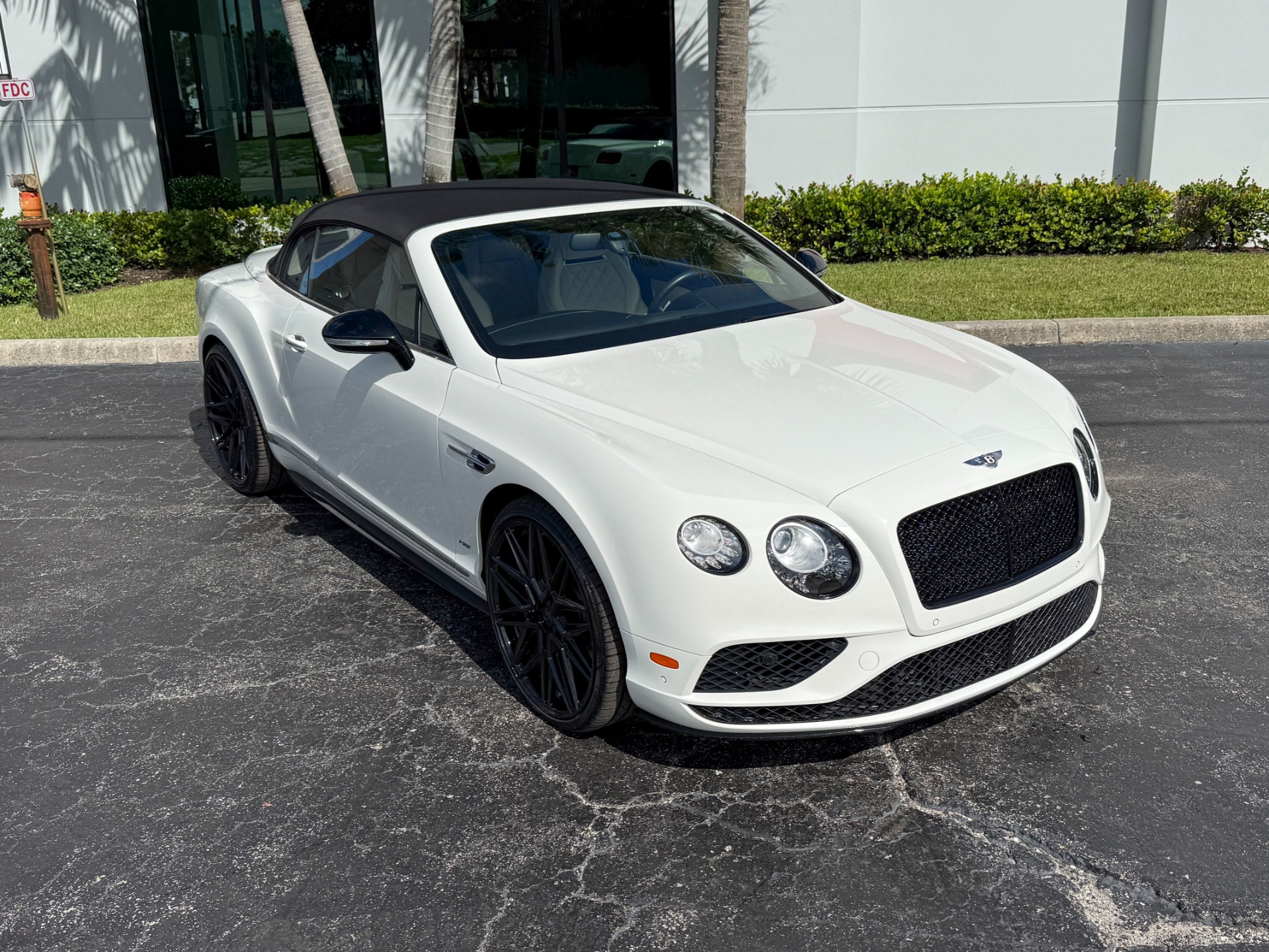 2016 Bentley Continental GT V8 S photo 21