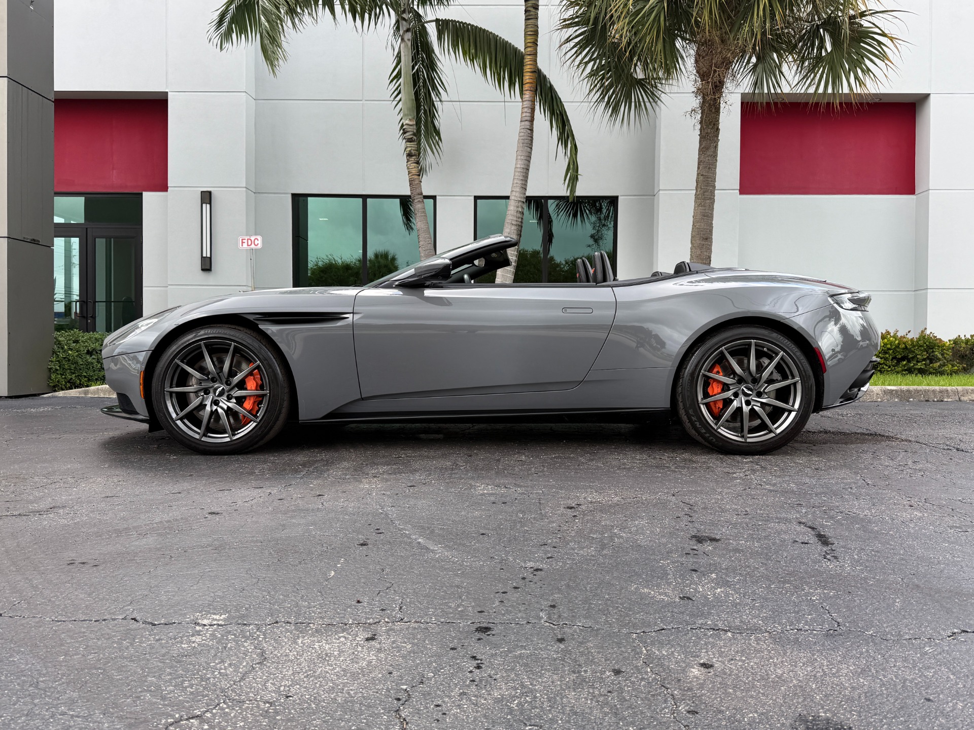 Used-2021-Aston-Martin-DB11-Volante