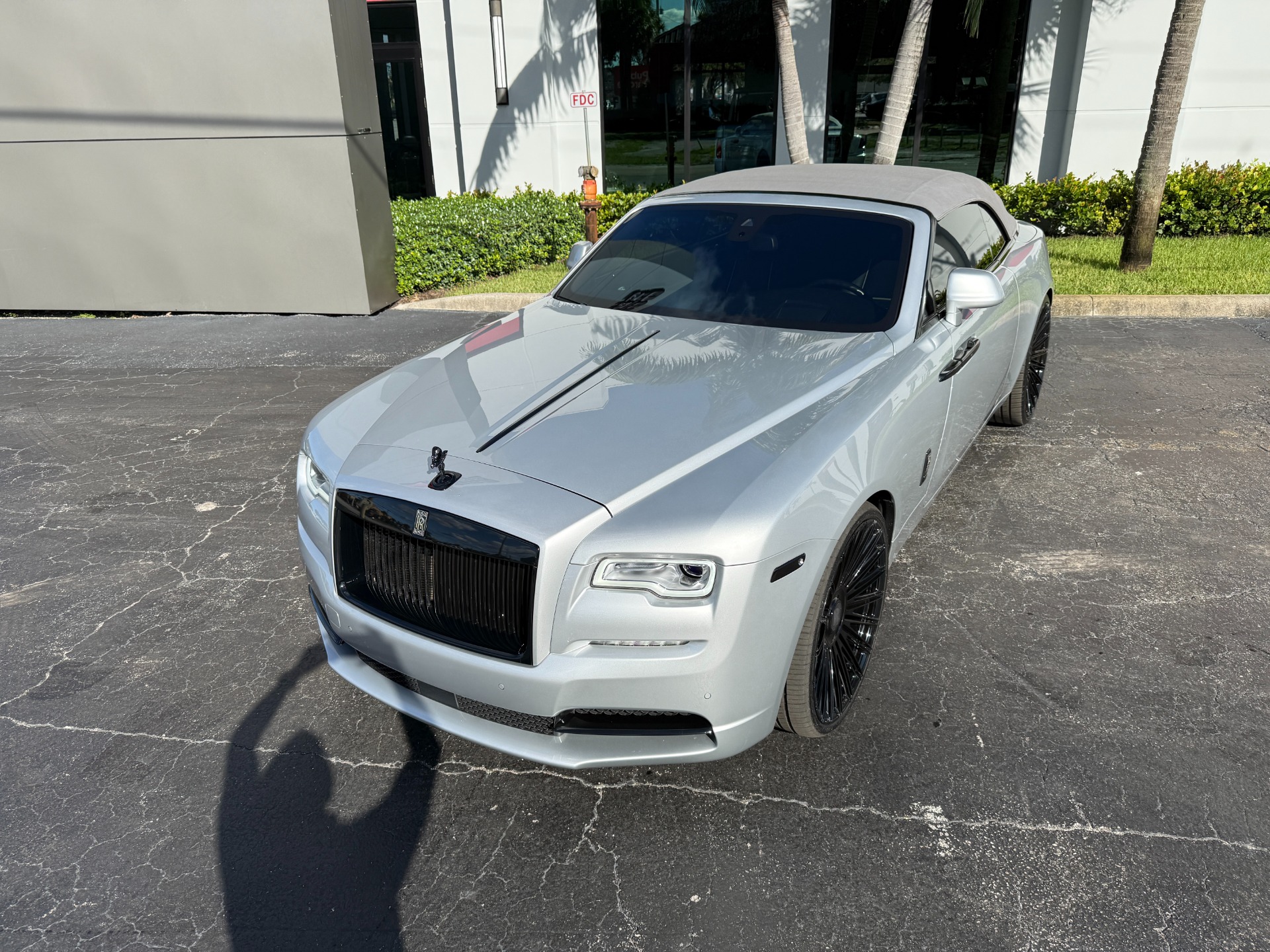Used-2017-Rolls-Royce-Dawn
