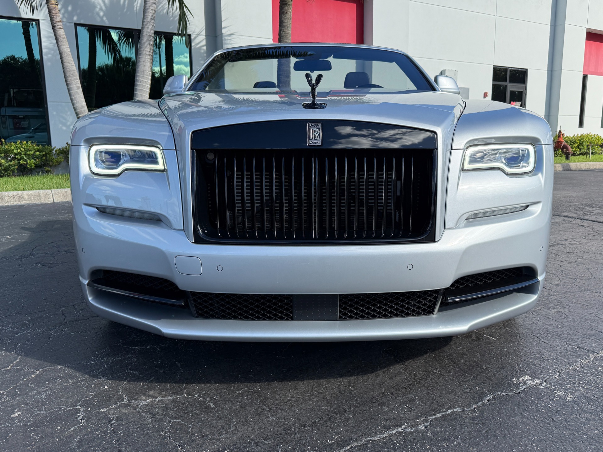 Used-2017-Rolls-Royce-Dawn