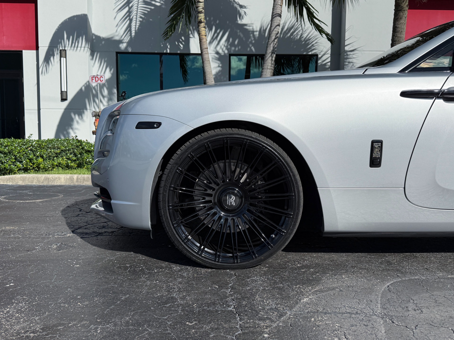 Used-2017-Rolls-Royce-Dawn