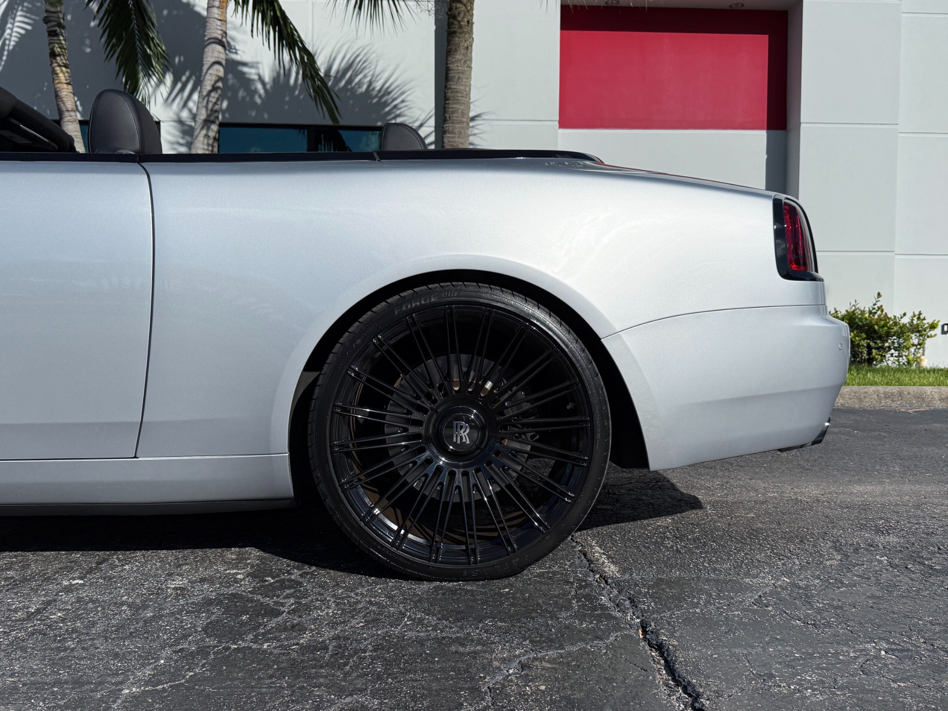Used-2017-Rolls-Royce-Dawn