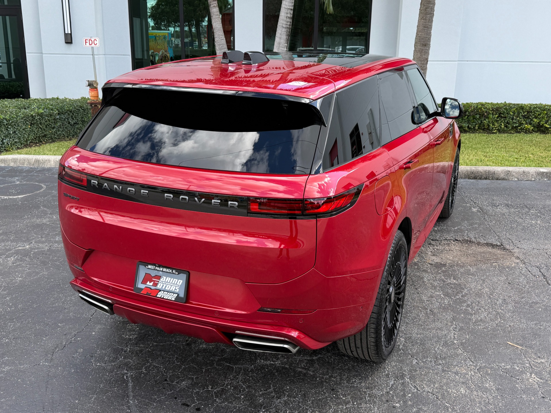 Used-2024-Land-Rover-Range-Rover-Sport-P400-Dynamic-SE