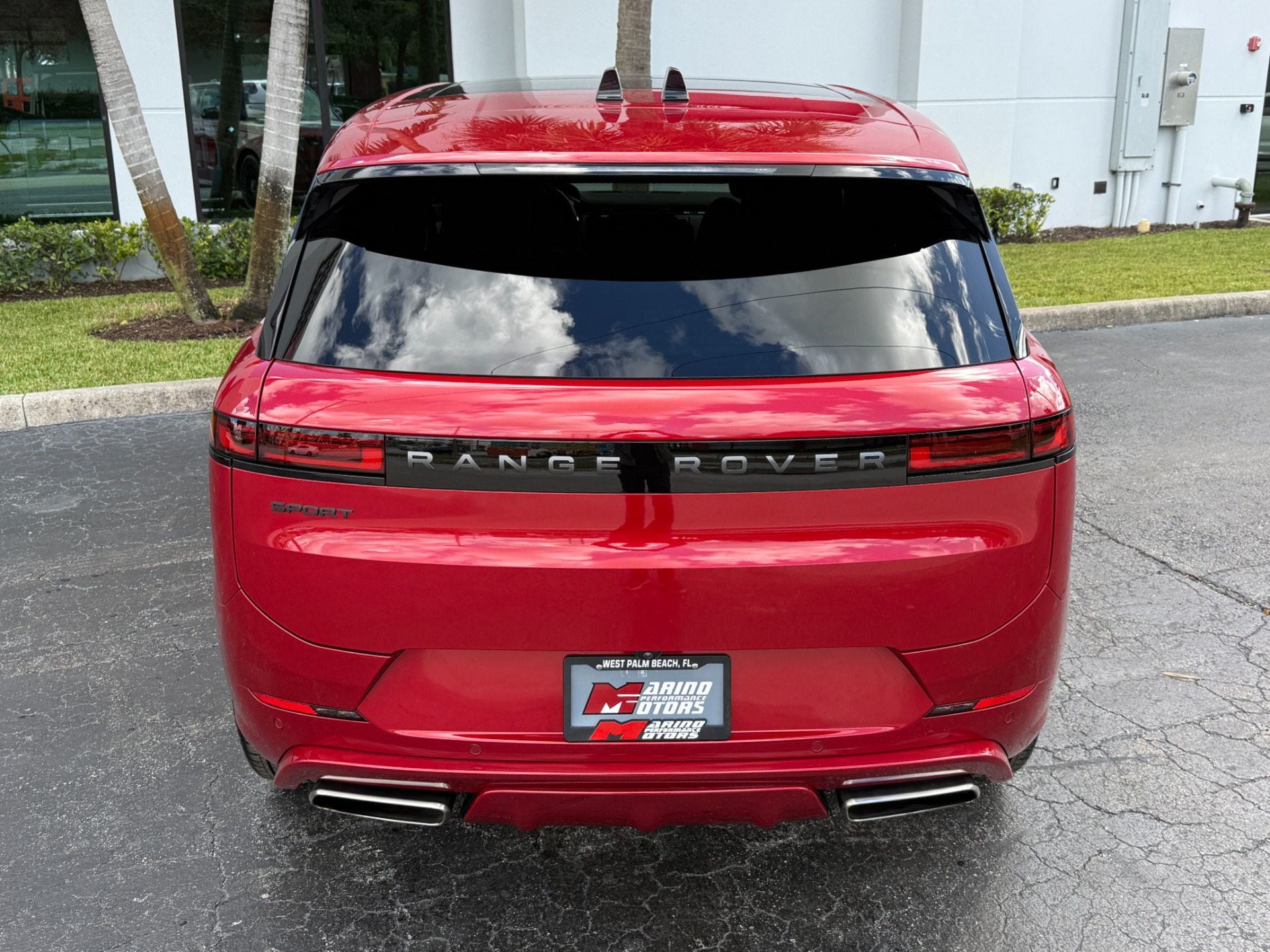 Used-2024-Land-Rover-Range-Rover-Sport-P400-Dynamic-SE