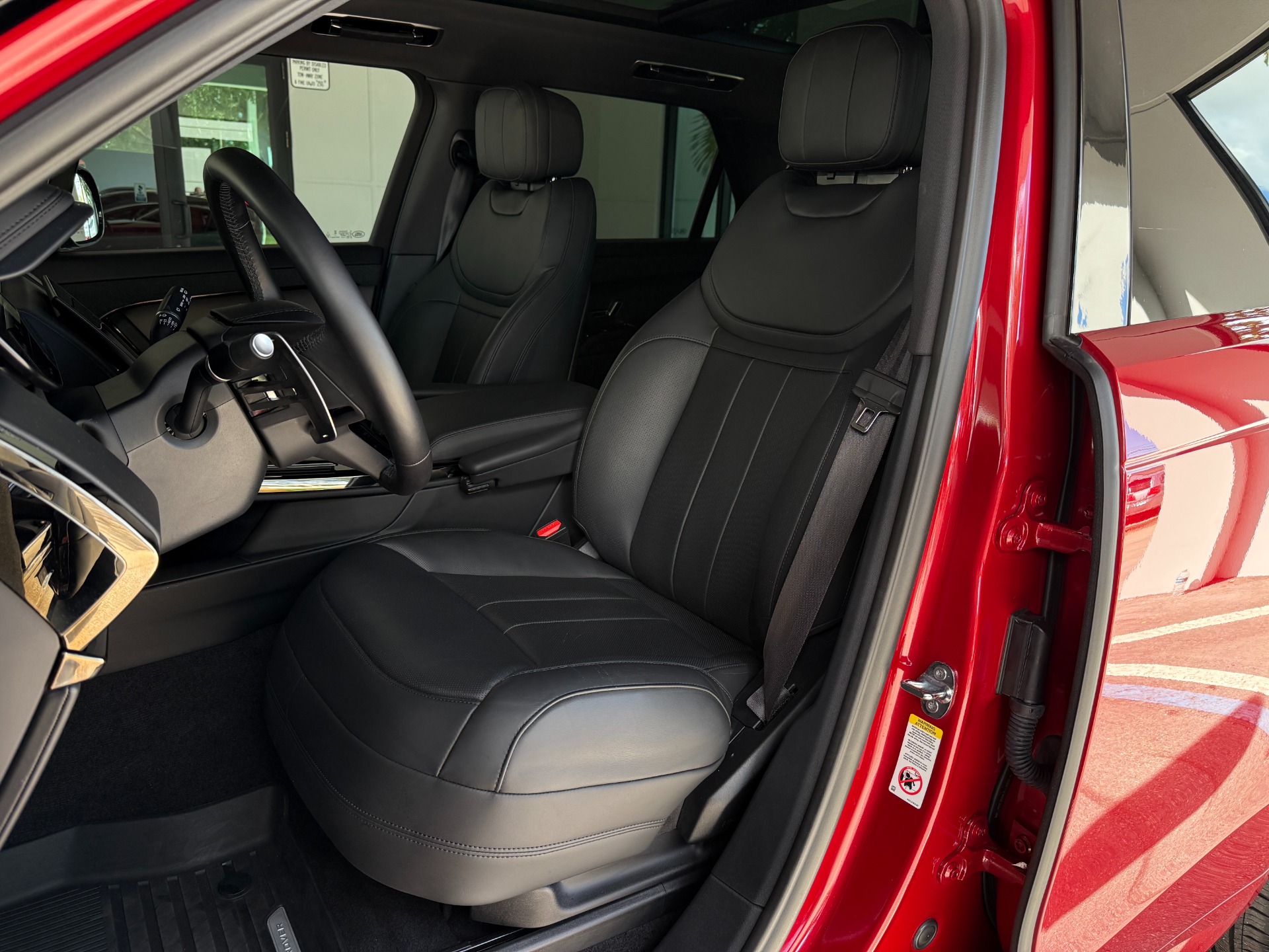 Used-2024-Land-Rover-Range-Rover-Sport-P400-Dynamic-SE