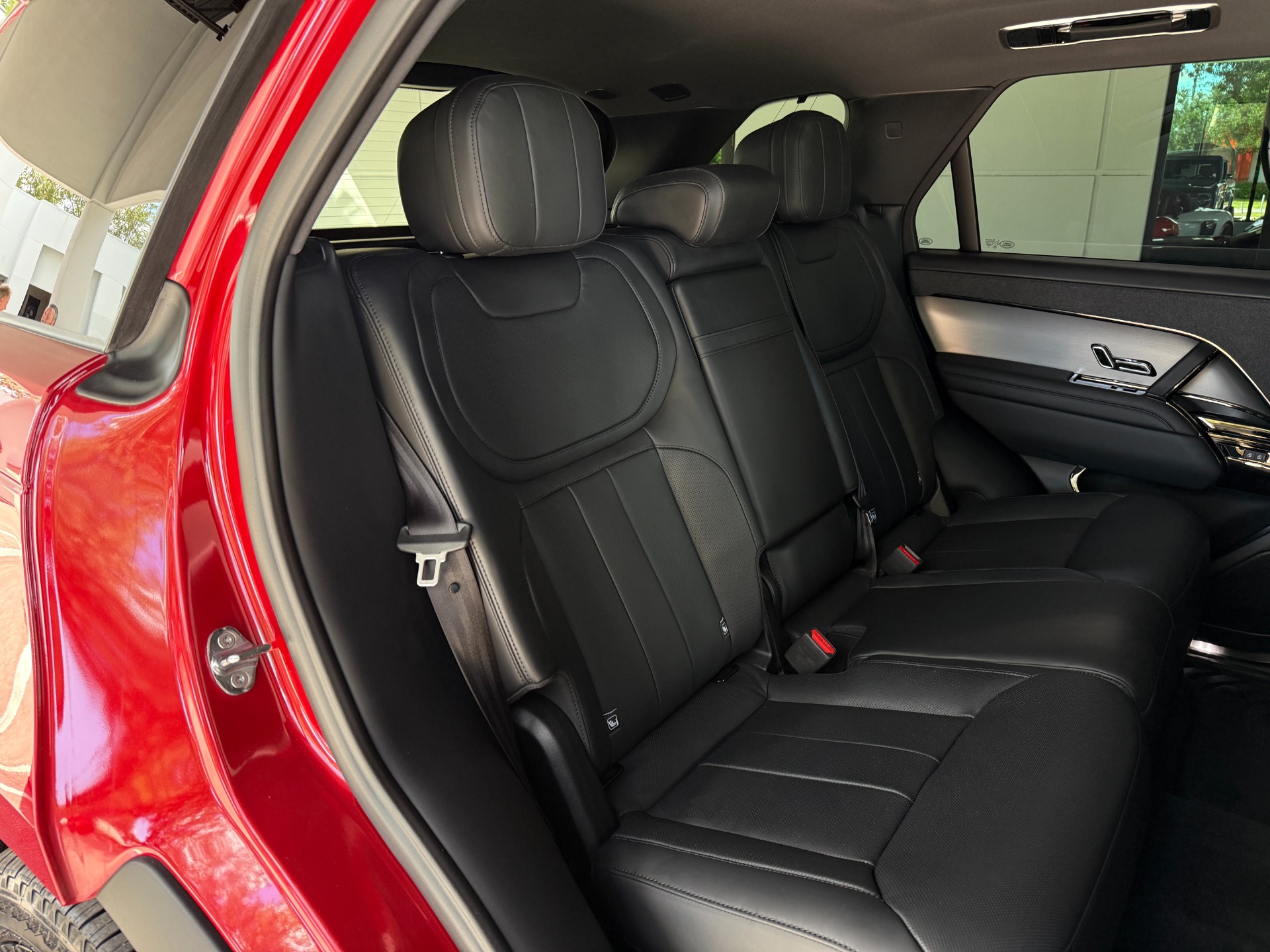 Used-2024-Land-Rover-Range-Rover-Sport-P400-Dynamic-SE