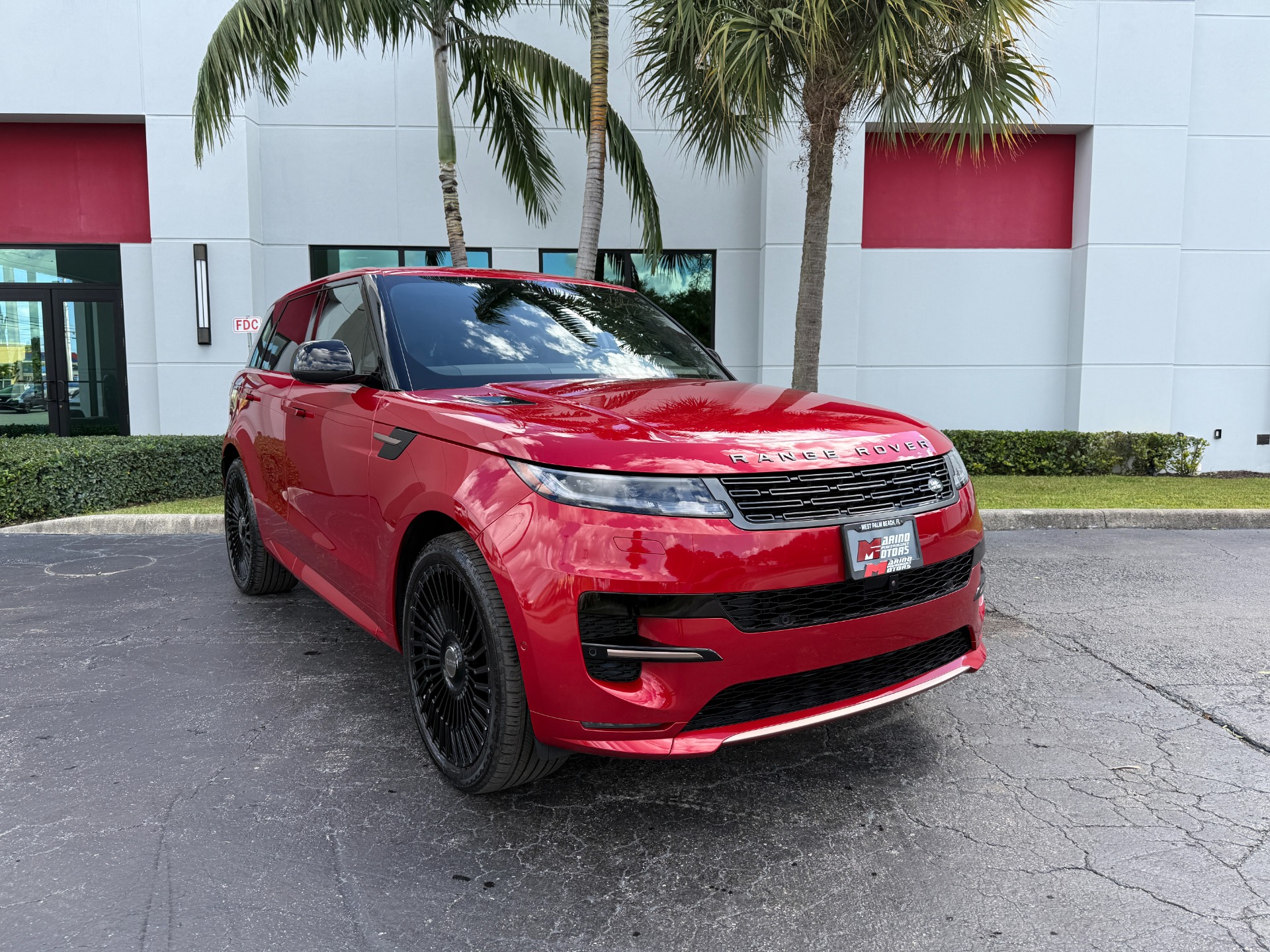 Used-2024-Land-Rover-Range-Rover-Sport-P400-Dynamic-SE