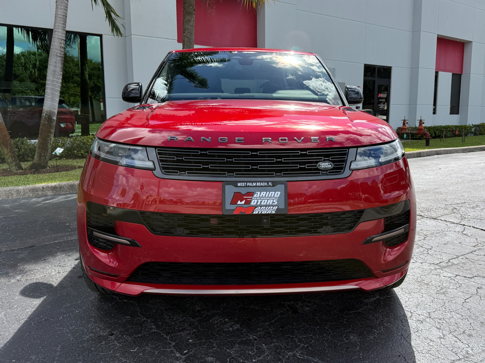 Used-2024-Land-Rover-Range-Rover-Sport-P400-Dynamic-SE