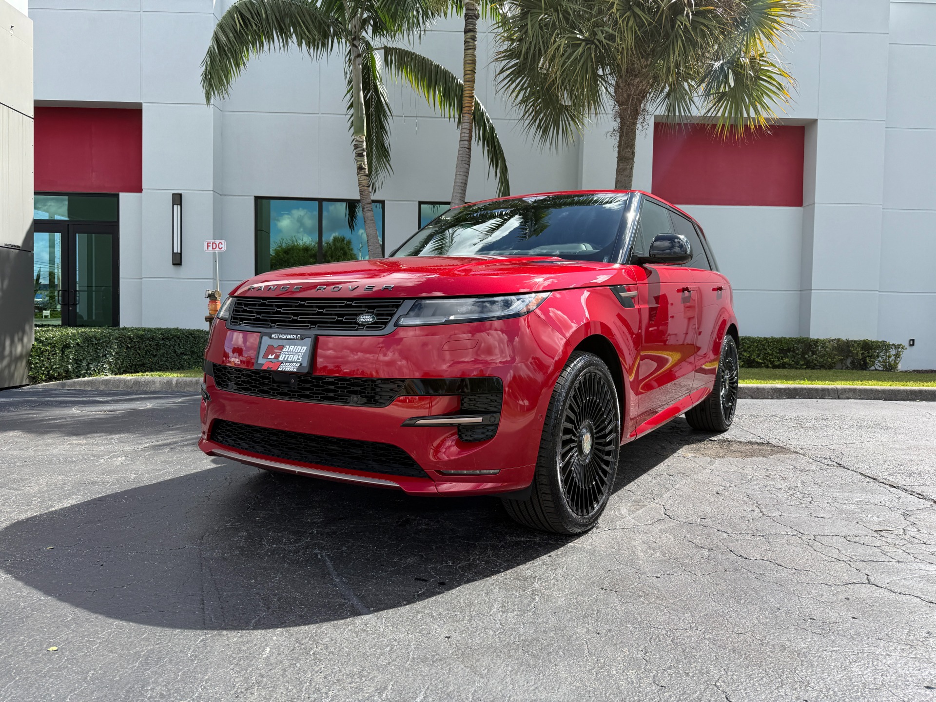 Used-2024-Land-Rover-Range-Rover-Sport-P400-Dynamic-SE