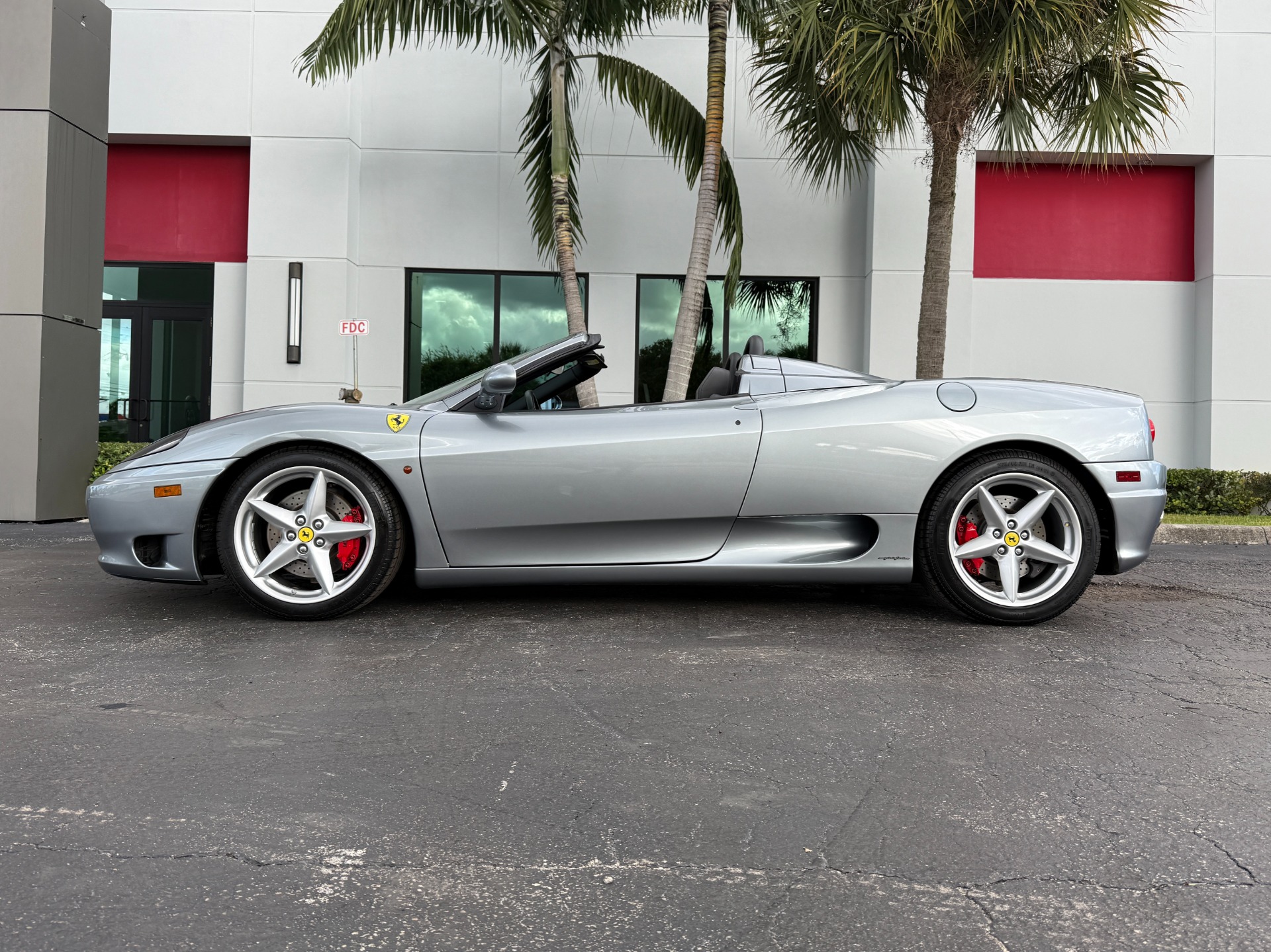 Used-2004-Ferrari-360-Spider