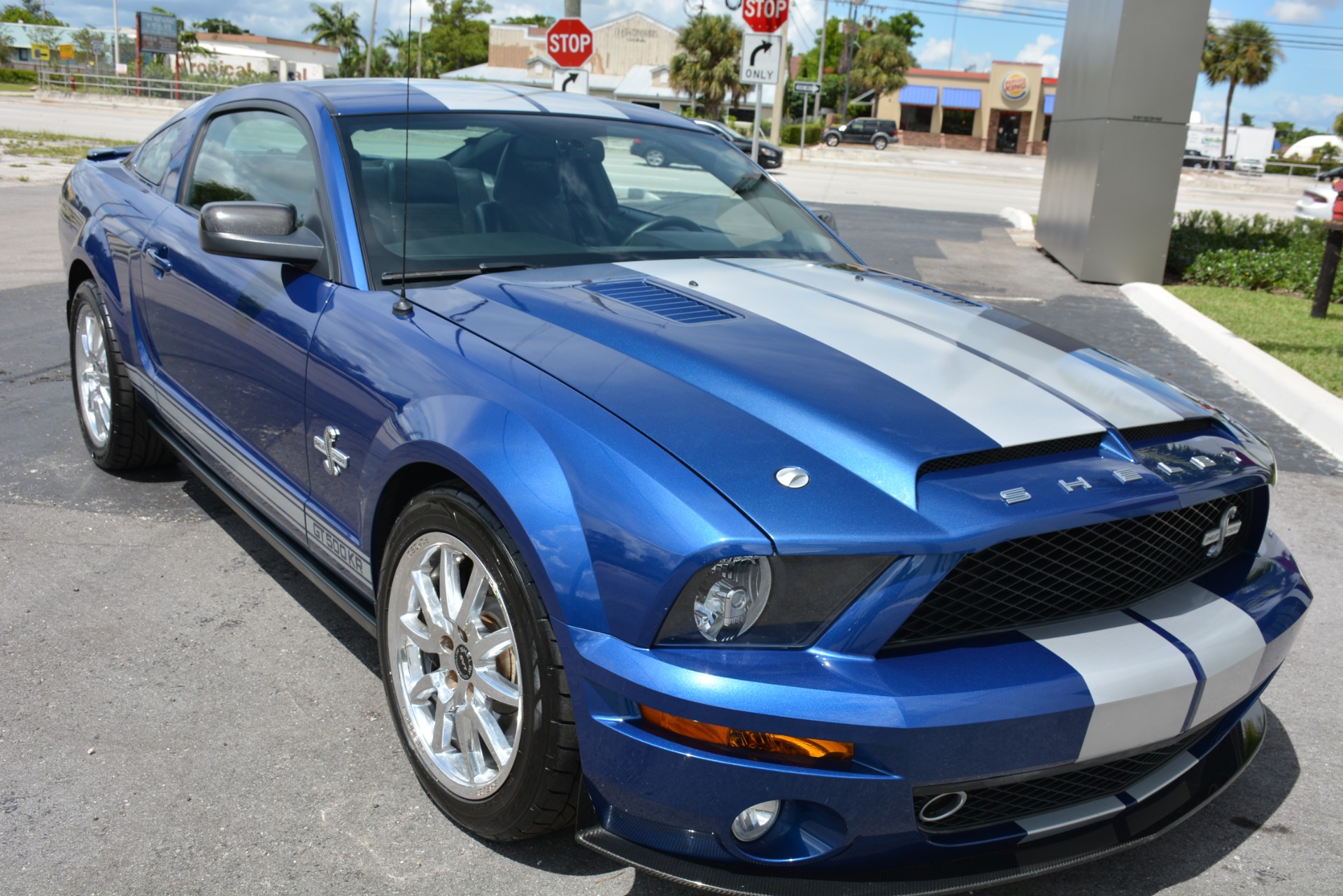 Used-2009-Ford-Shelby-GT500-KR.
