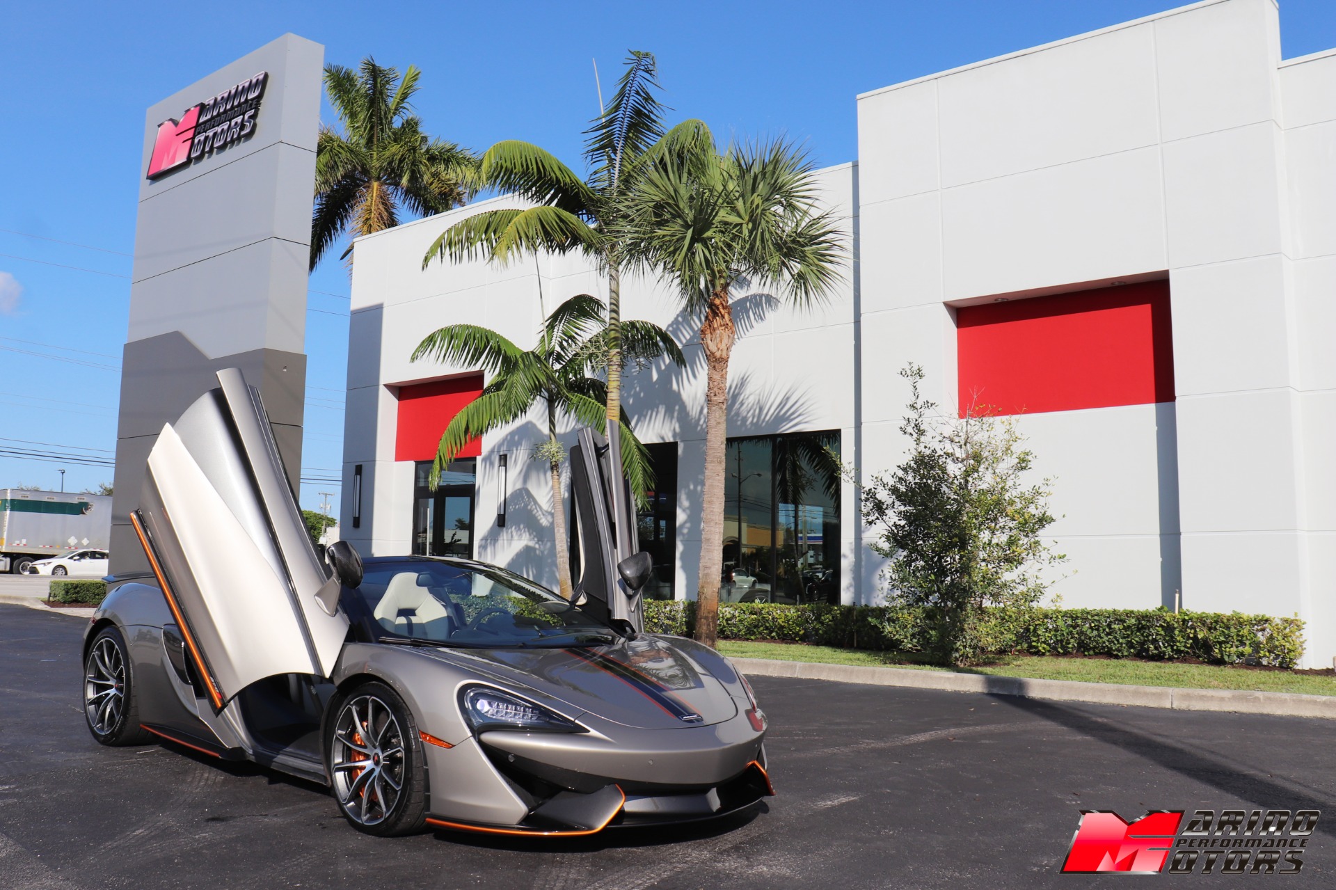 Used-2018-McLaren-570S-Spider-