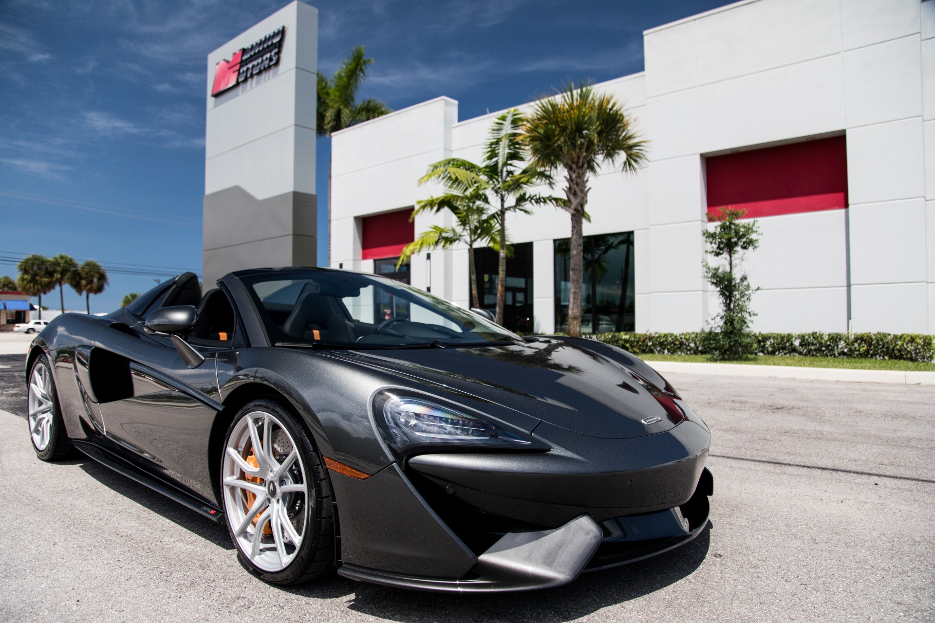 Used-2019-McLaren-570S-Spider-