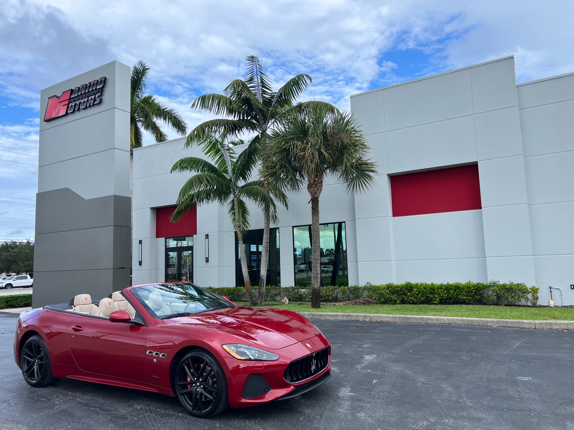 Used-2019-Maserati-GranTurismo