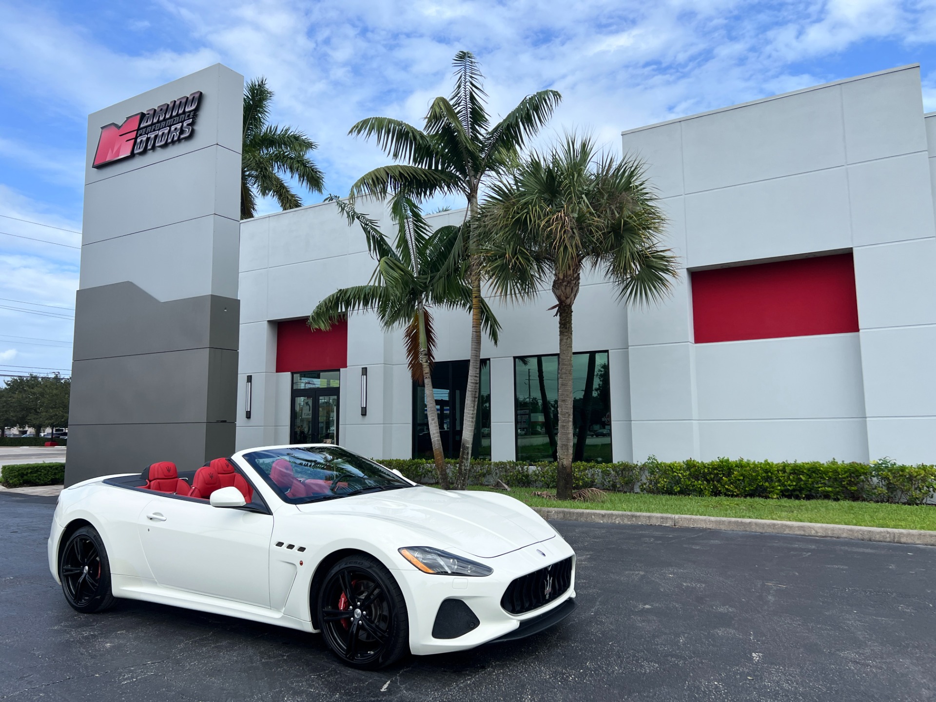 MASERATI】クロスバイク白2019年製 No Reserve: 18k-Mile 2019 