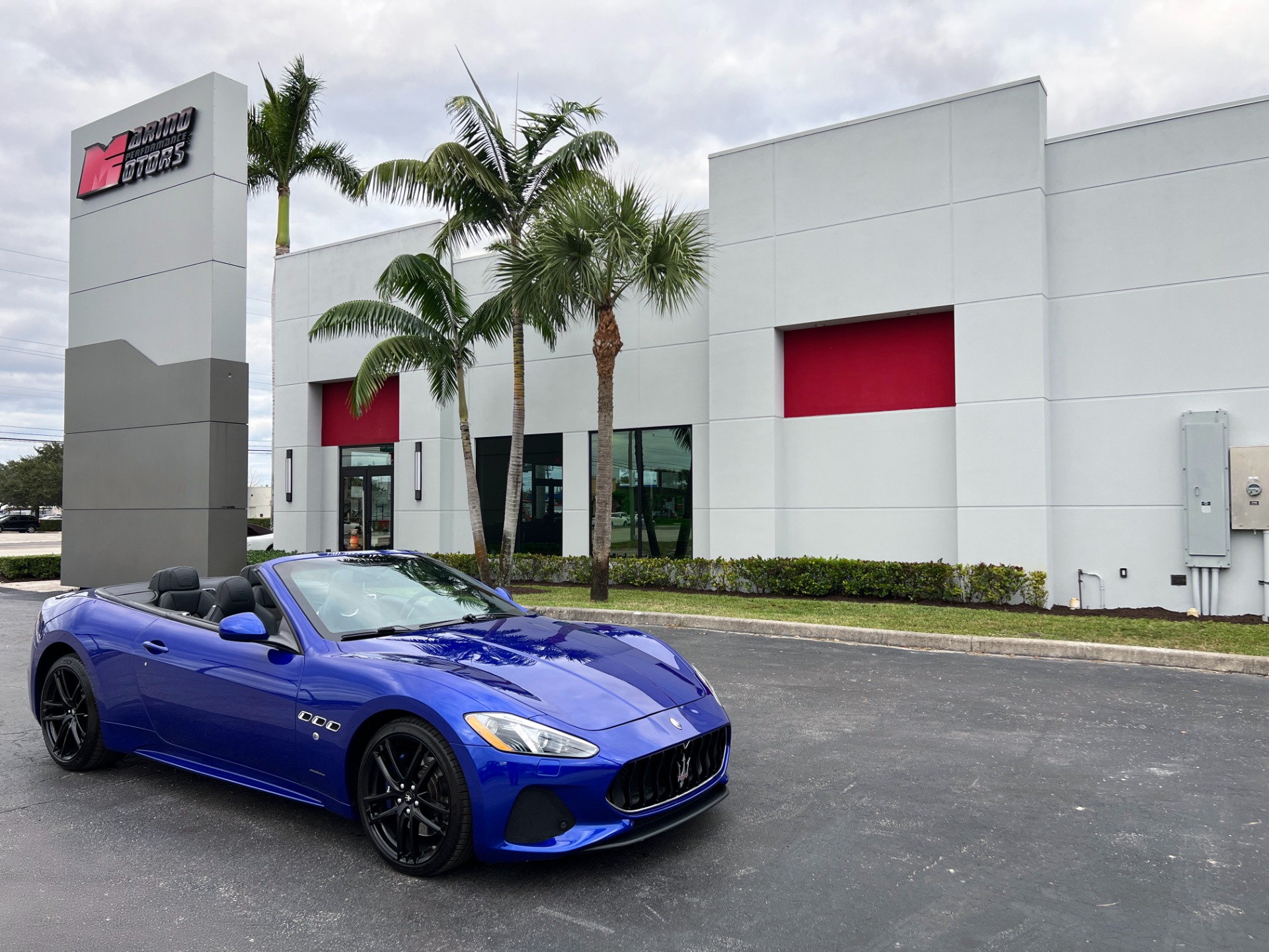 Used-2019-Maserati-GranTurismo