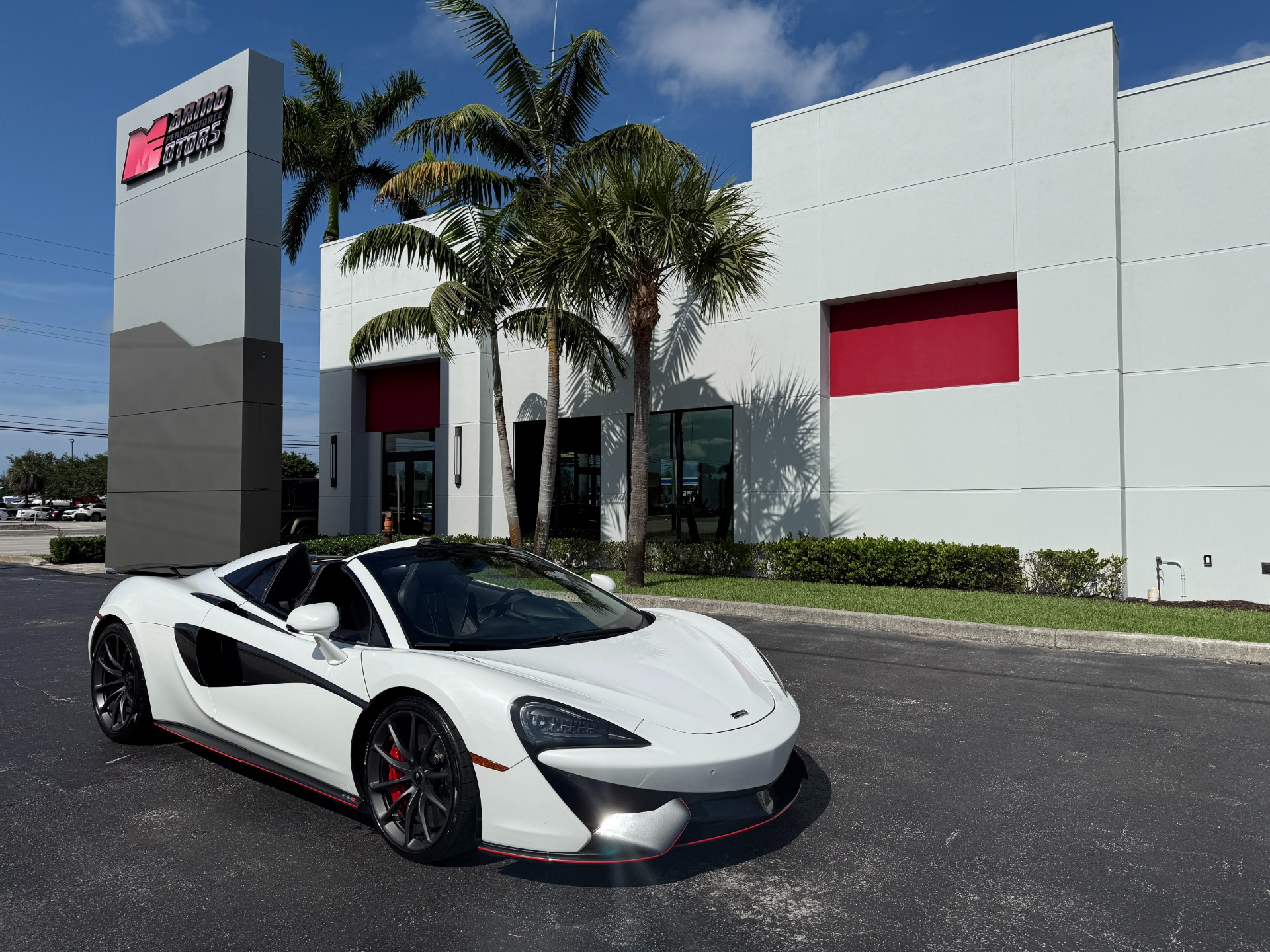 Used-2019-McLaren-570S-Spider-