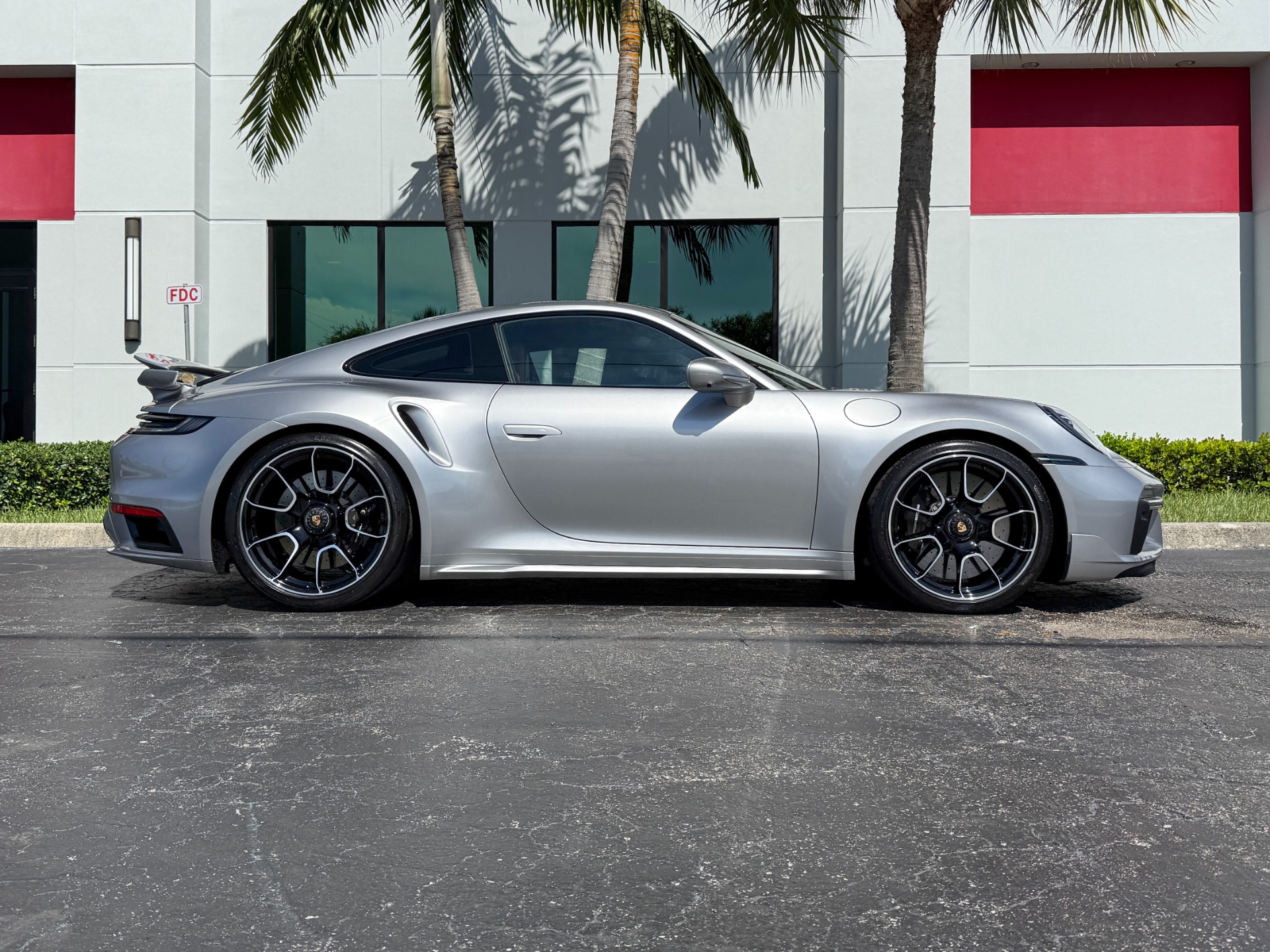 2021 Porsche 911 Turbo S photo 2