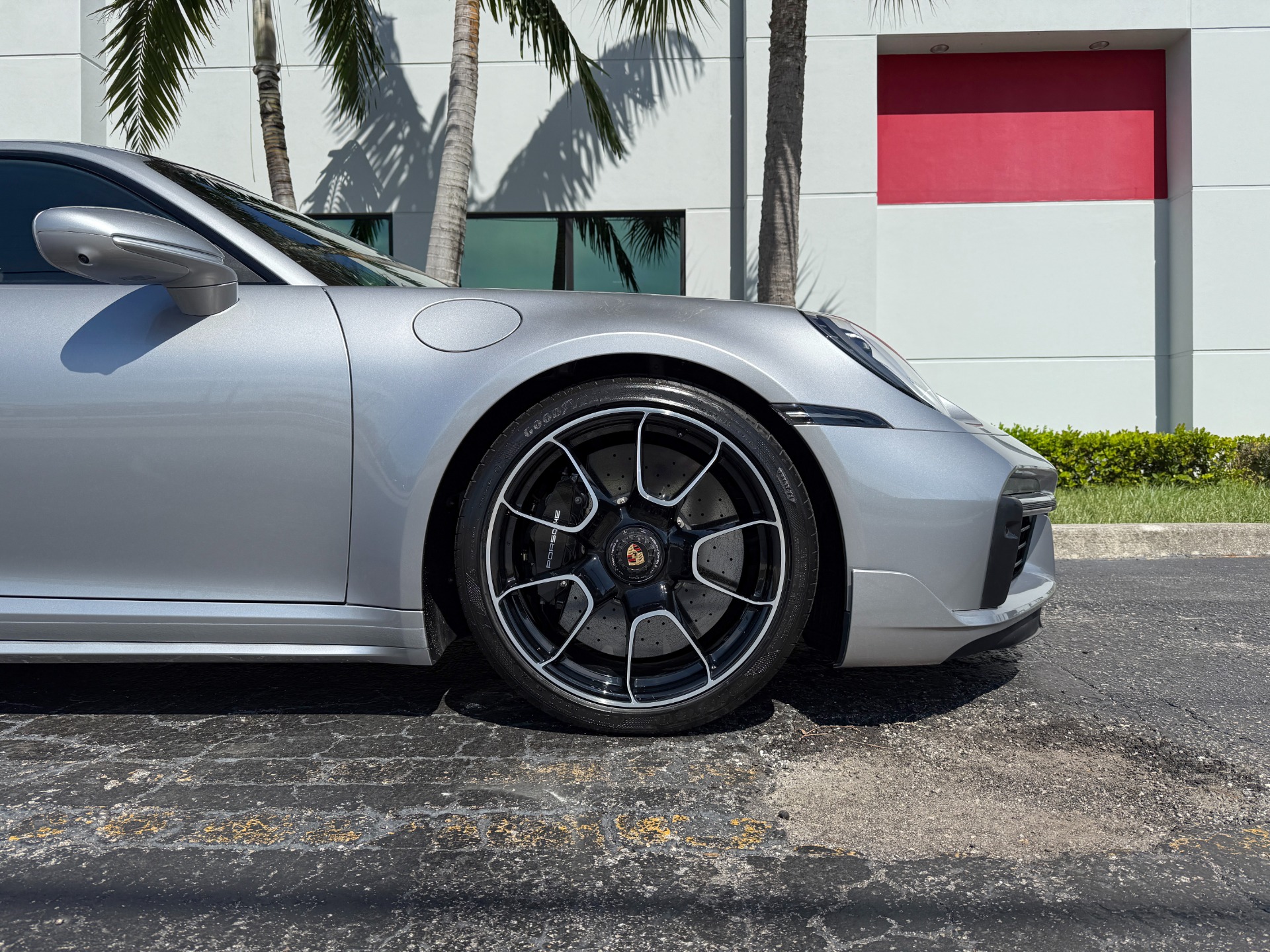 2021 Porsche 911 Turbo S photo 3